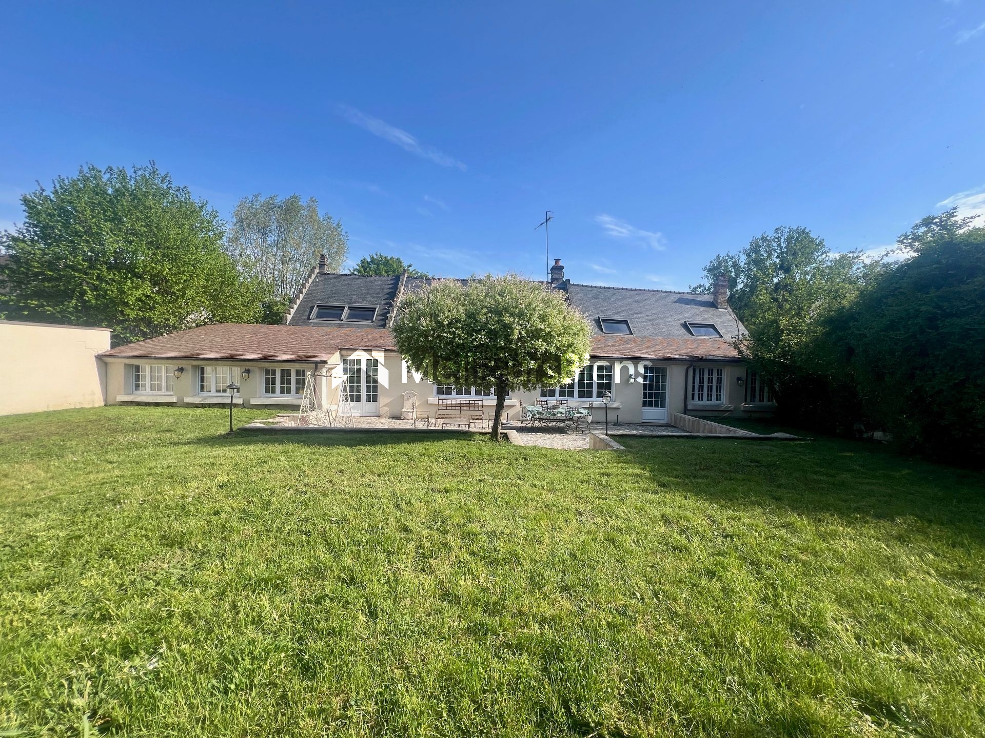 Magnifique maison rénovée avec goût et matériaux de qualité