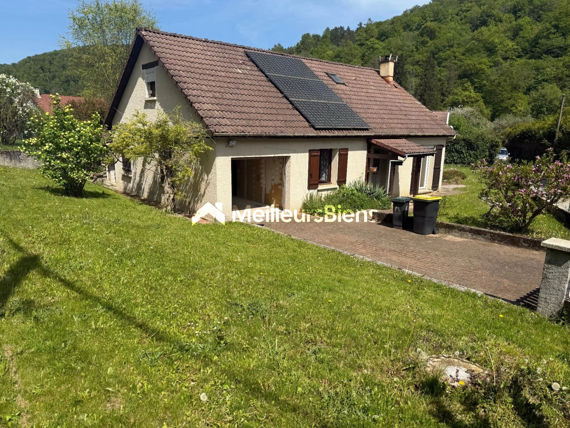 Maison au calme proche frontière suisse