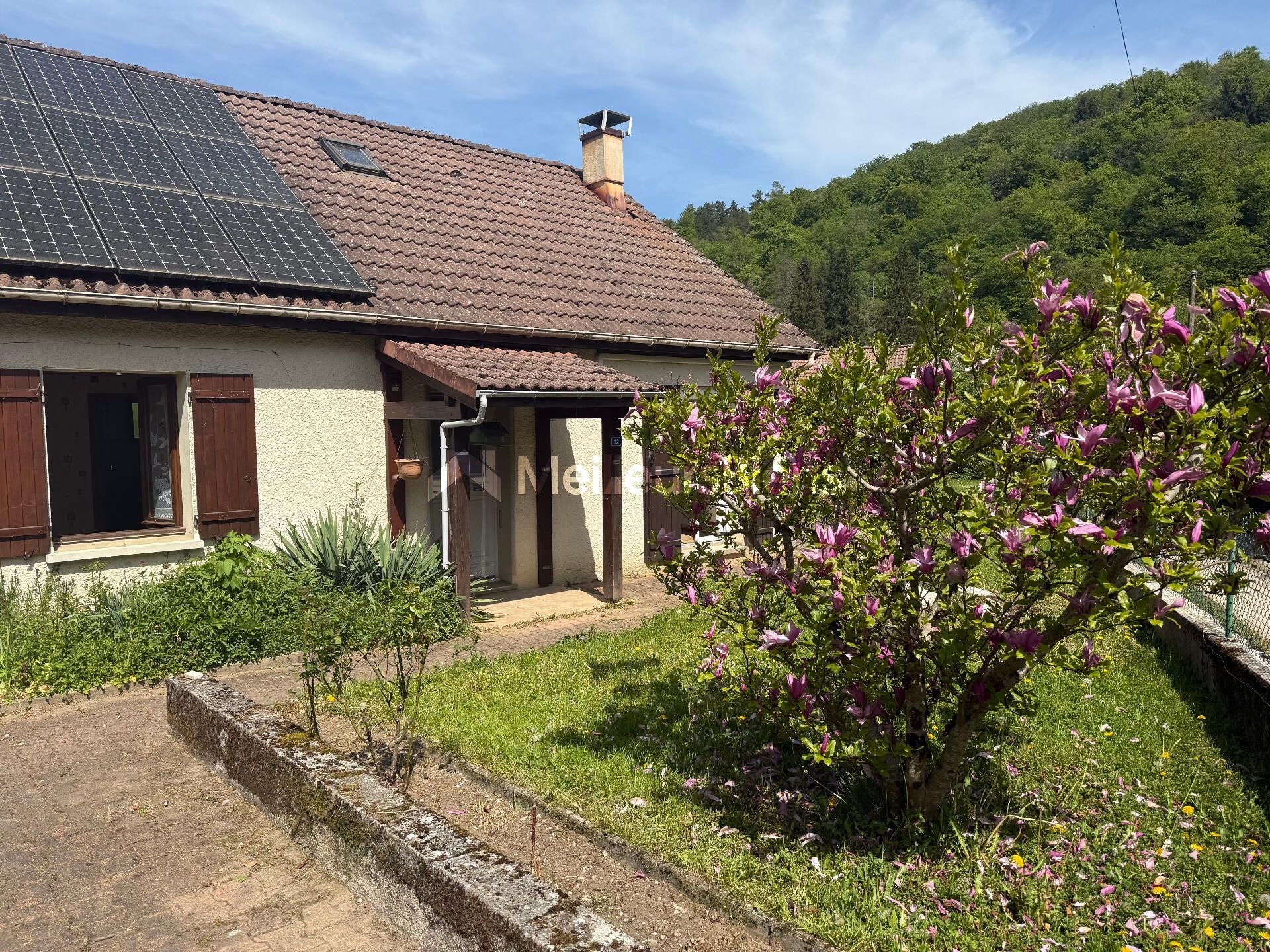 Maison au calme proche frontière suisse