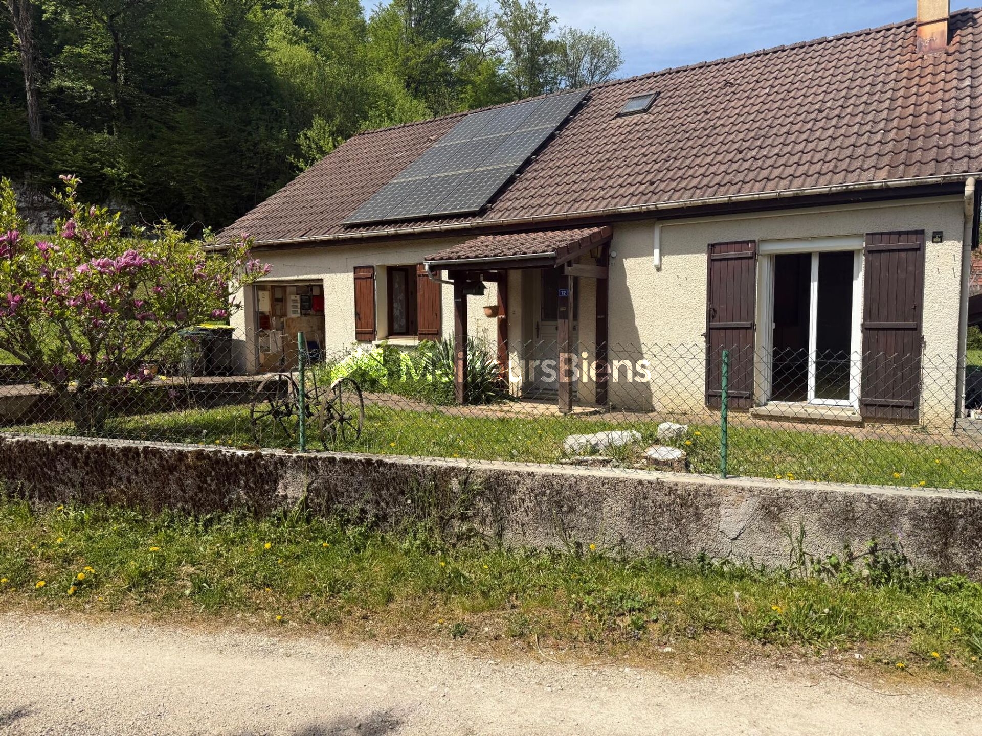 Maison au calme proche frontière suisse