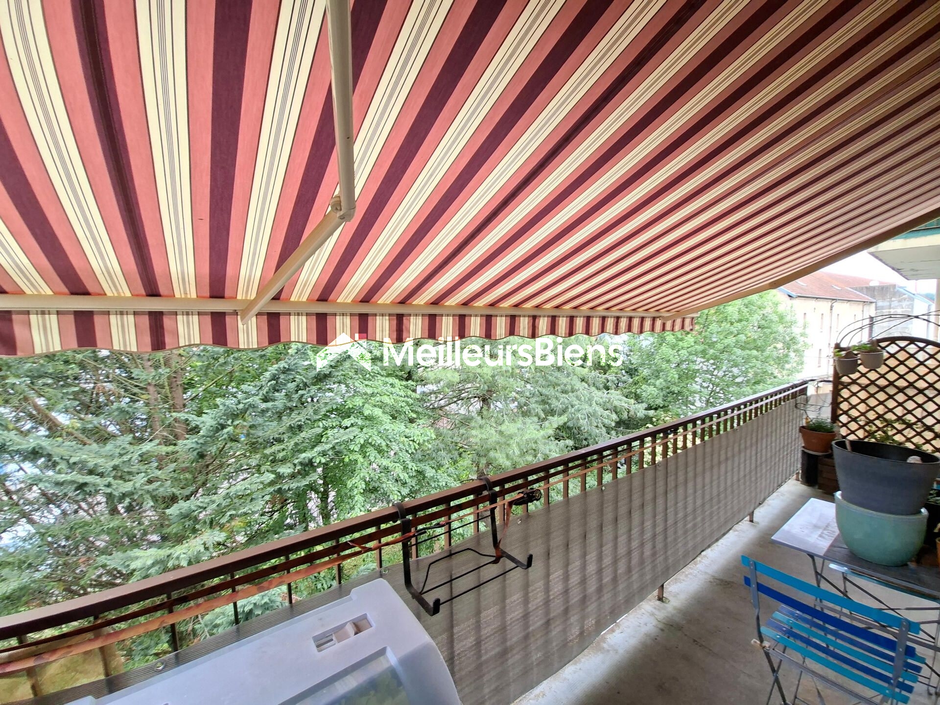 Appartement F5 avec balcon et garage