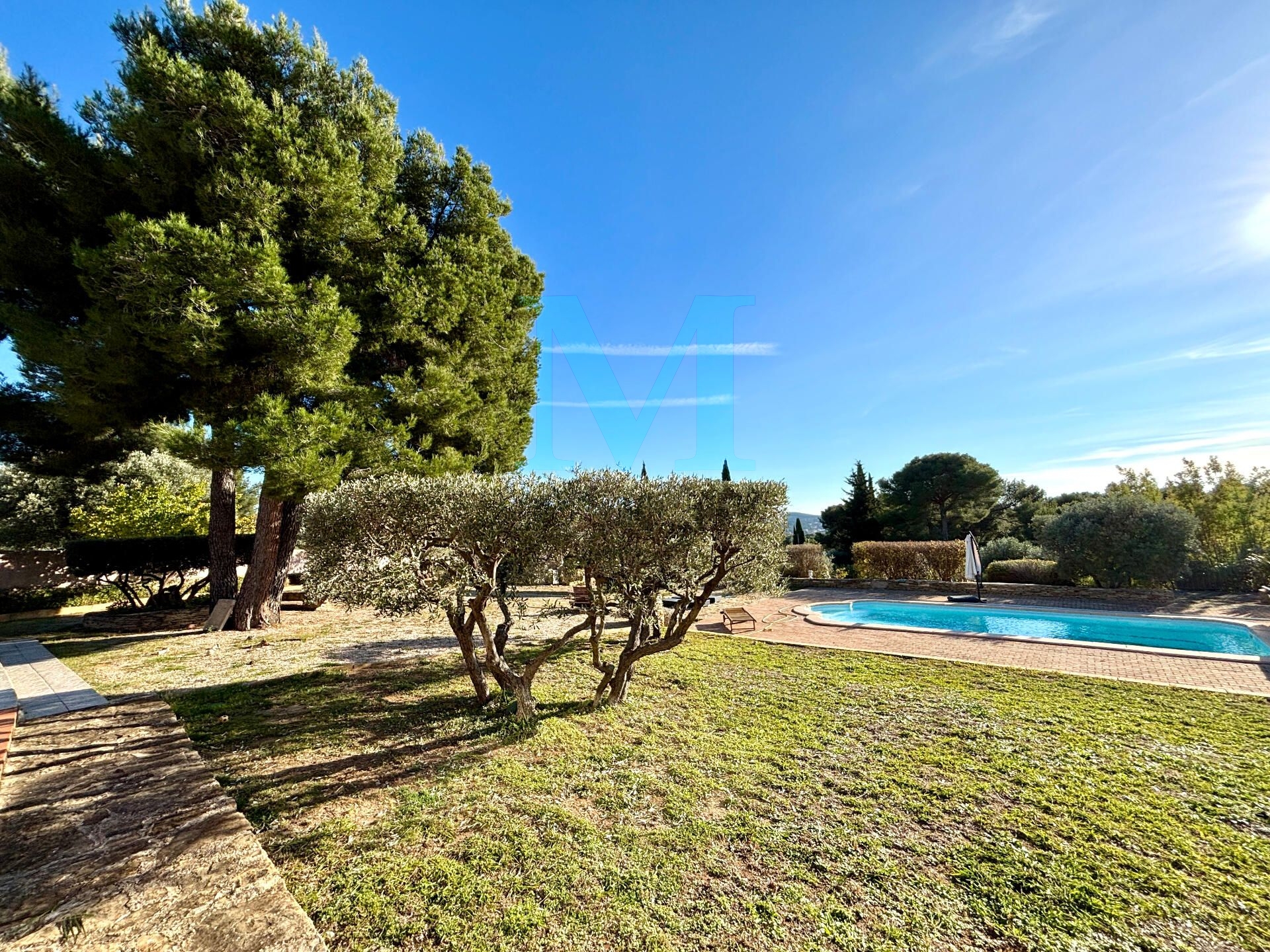 La Cadière-d’Azur À quelques minutes des plages : Magnifique maison de plain-pied de 177 m², lumineuse et sans vis-à-vis