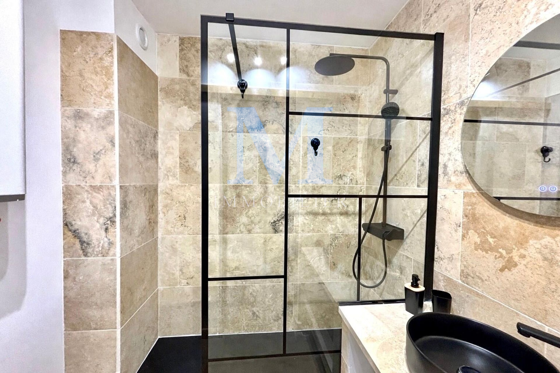 magnifique appartement de 20 m², entièrement refait à neuf avec des prestations de qualité.