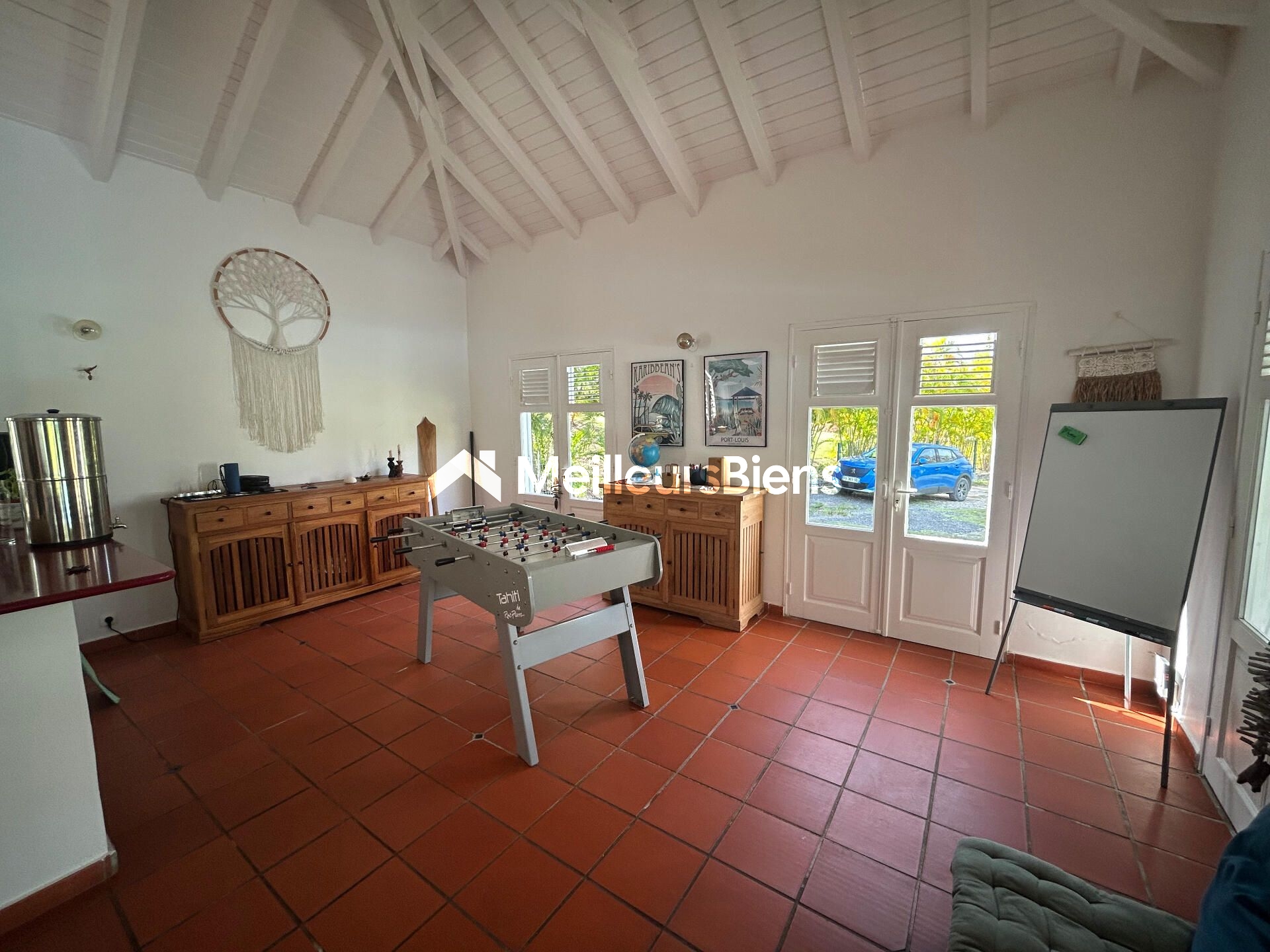 Belle villa 3 chambres + bureau, avec piscine , sur 1500m2 de terrain