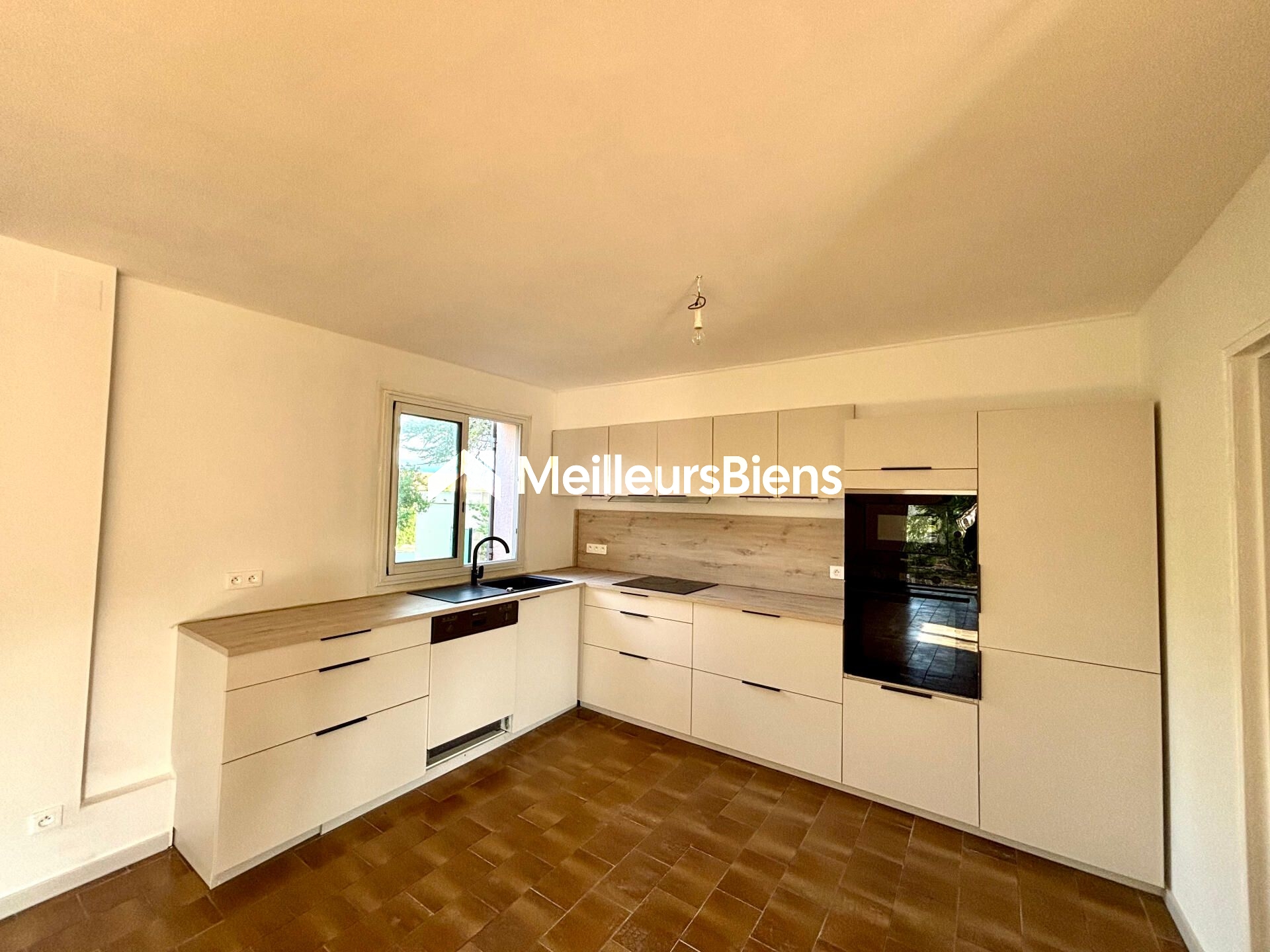 Maison familiale rare à Saint-Cyr-sur-Mer – Secteur recherché des Lecques