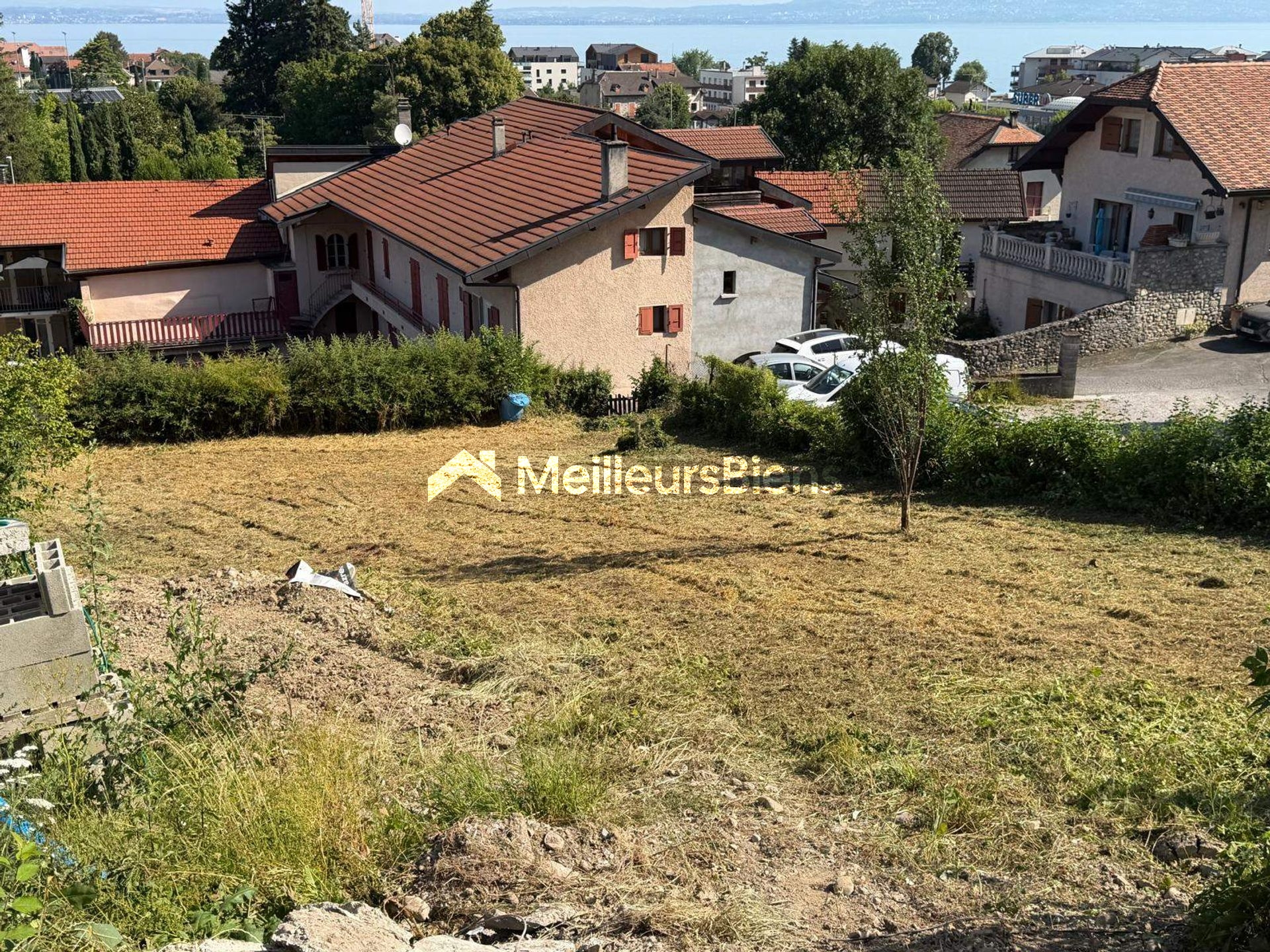 Terrain constructible 484 m² à Amphion-Publier, proche lac Léman