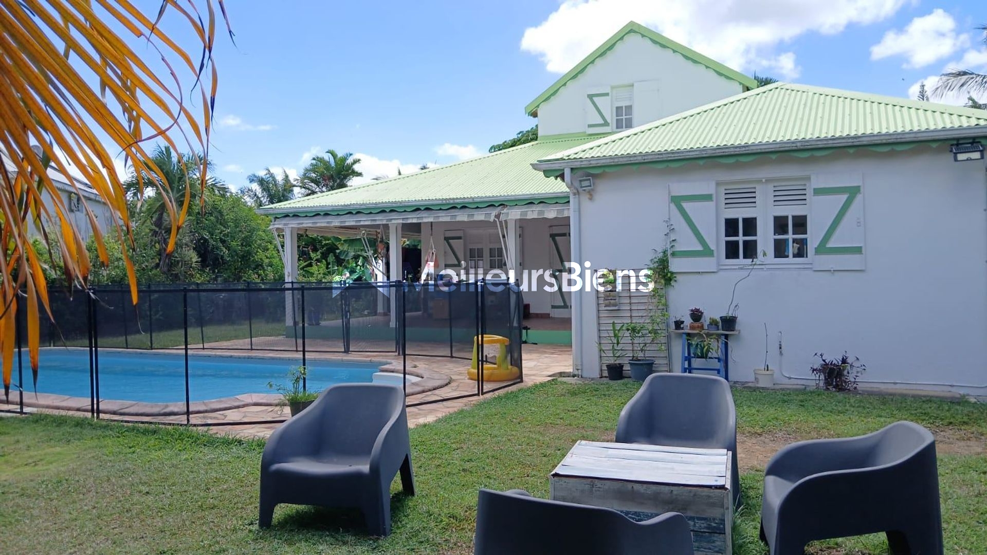 MAISON 3 CHAMBRES-PISCINE