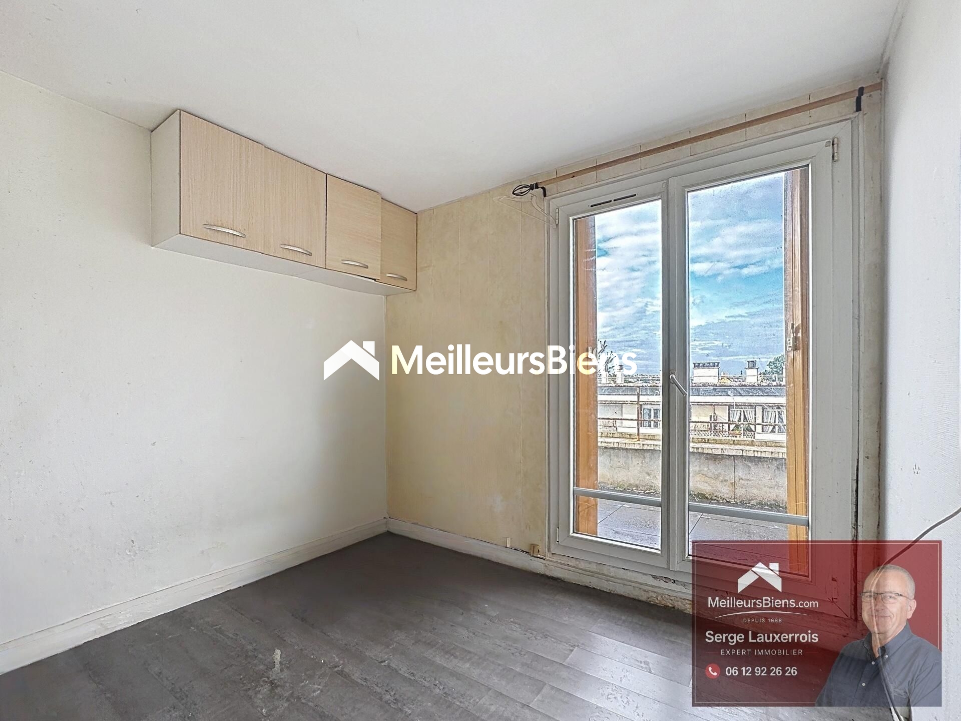 Studette avec terrasse, belle opportunité