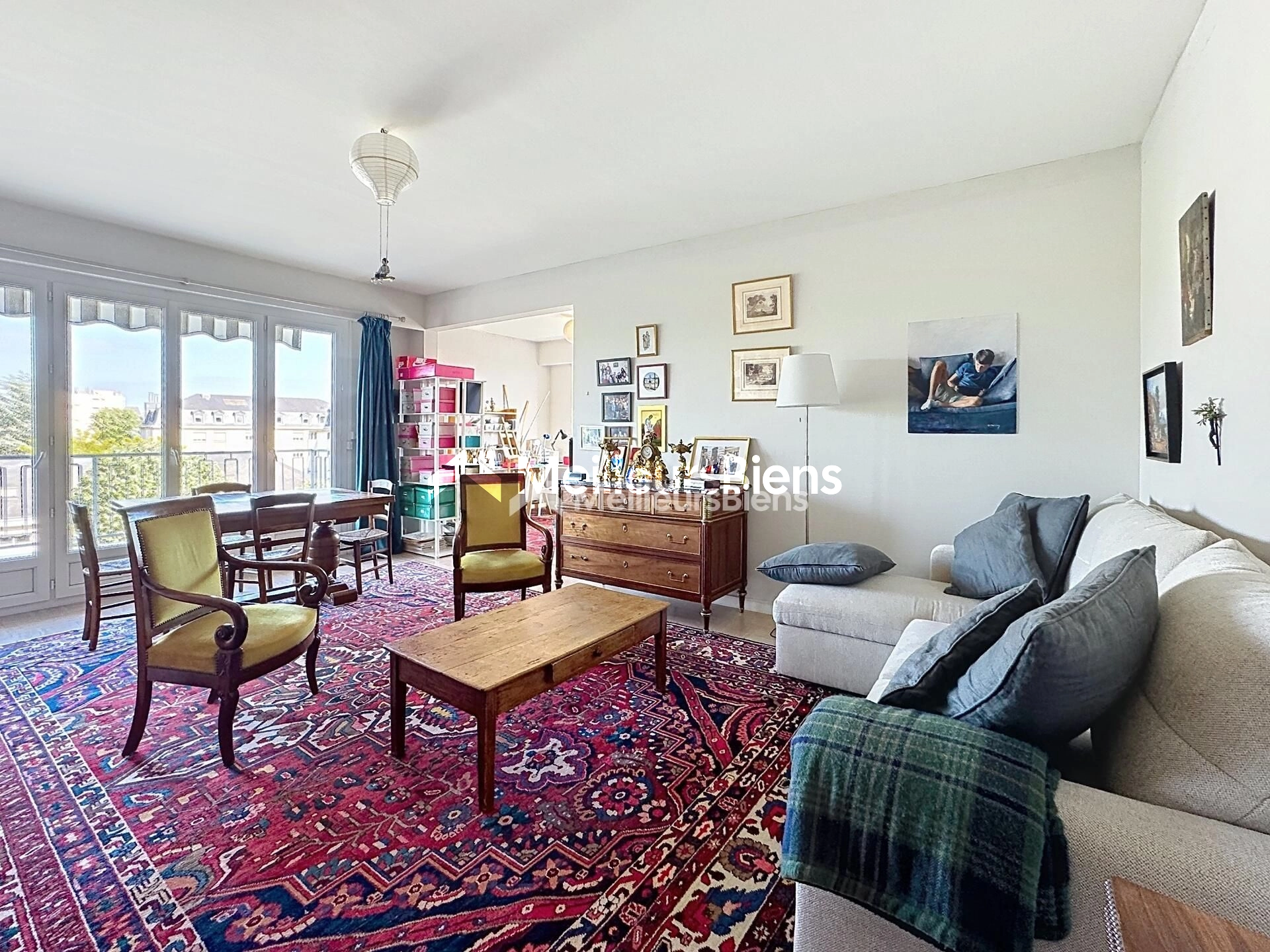 Appartement de standing de 98 m² - Vue dégagée - Balcon - Ascenseur - Quartier recherché des Trois Moulins