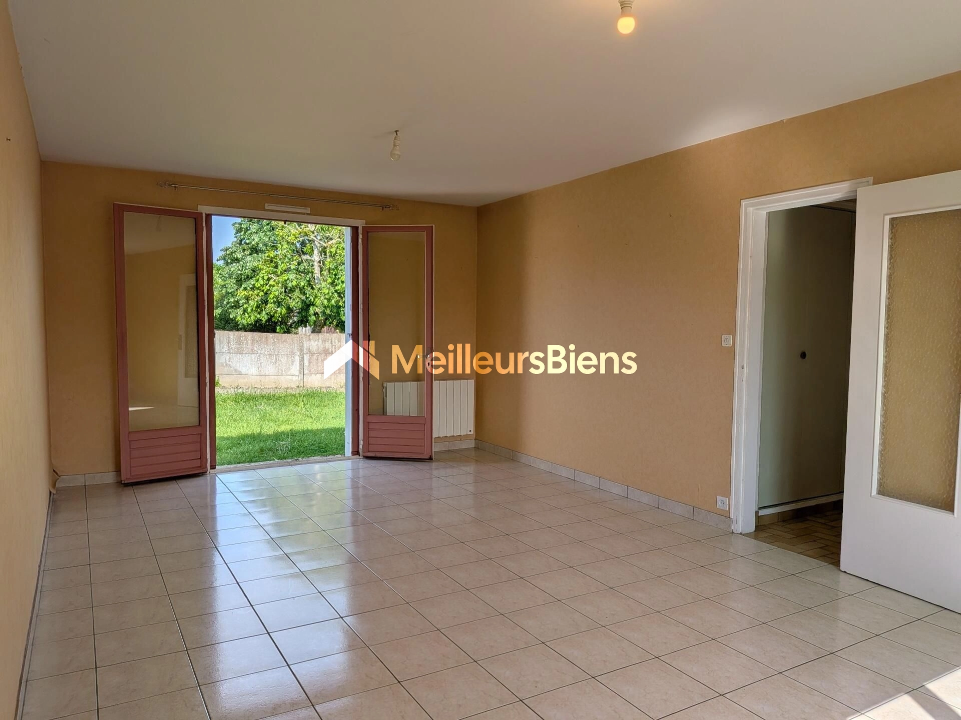 Maison Familiale centre ville de Guer 107 m² hab sur 635m² de terrain clos - Garage