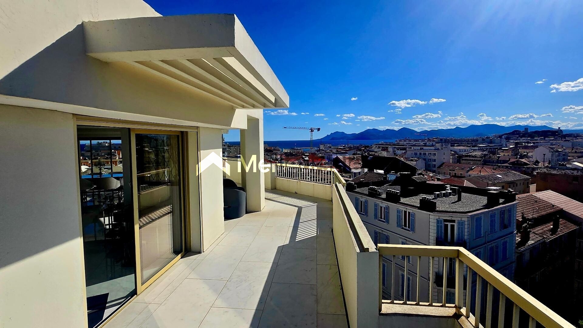 Cannes- Banane  , Roof-top , 150 m² 5 pièces terrasse 180 m² et vue mer