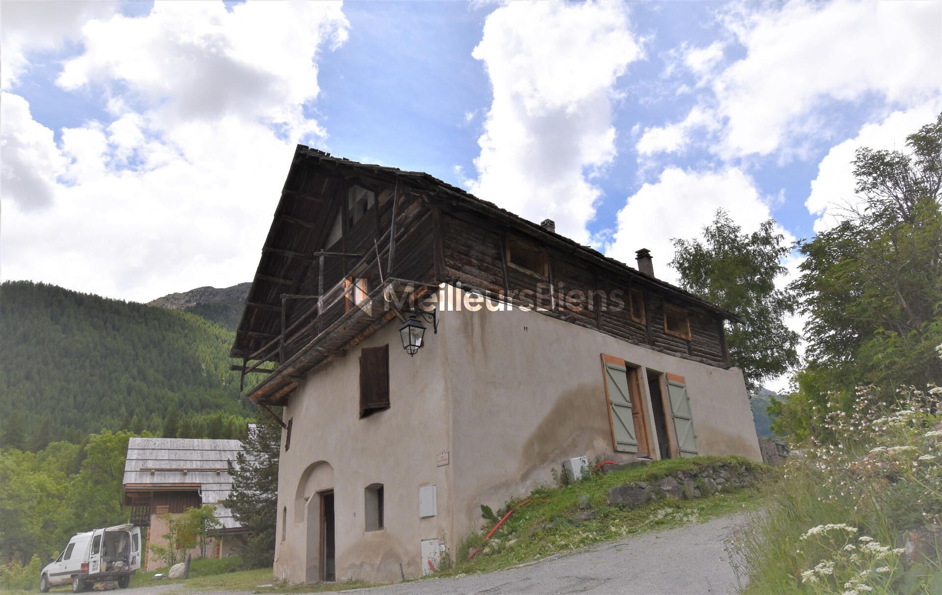 Maison de village 9 pièces 269 m² à rénover à Névache