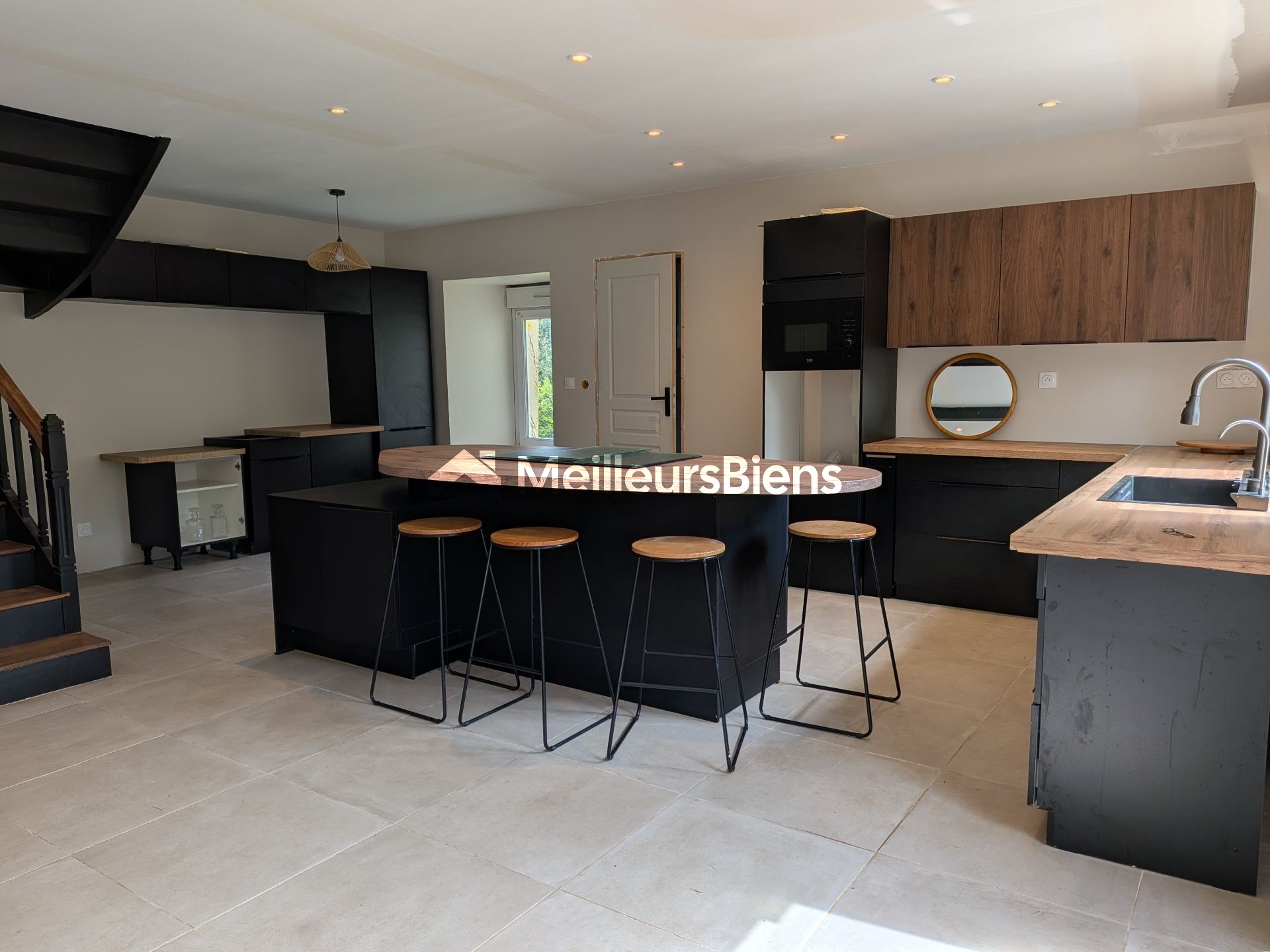 Maison familiale à Monteneuf 4 chambres terrain de 1810 m²