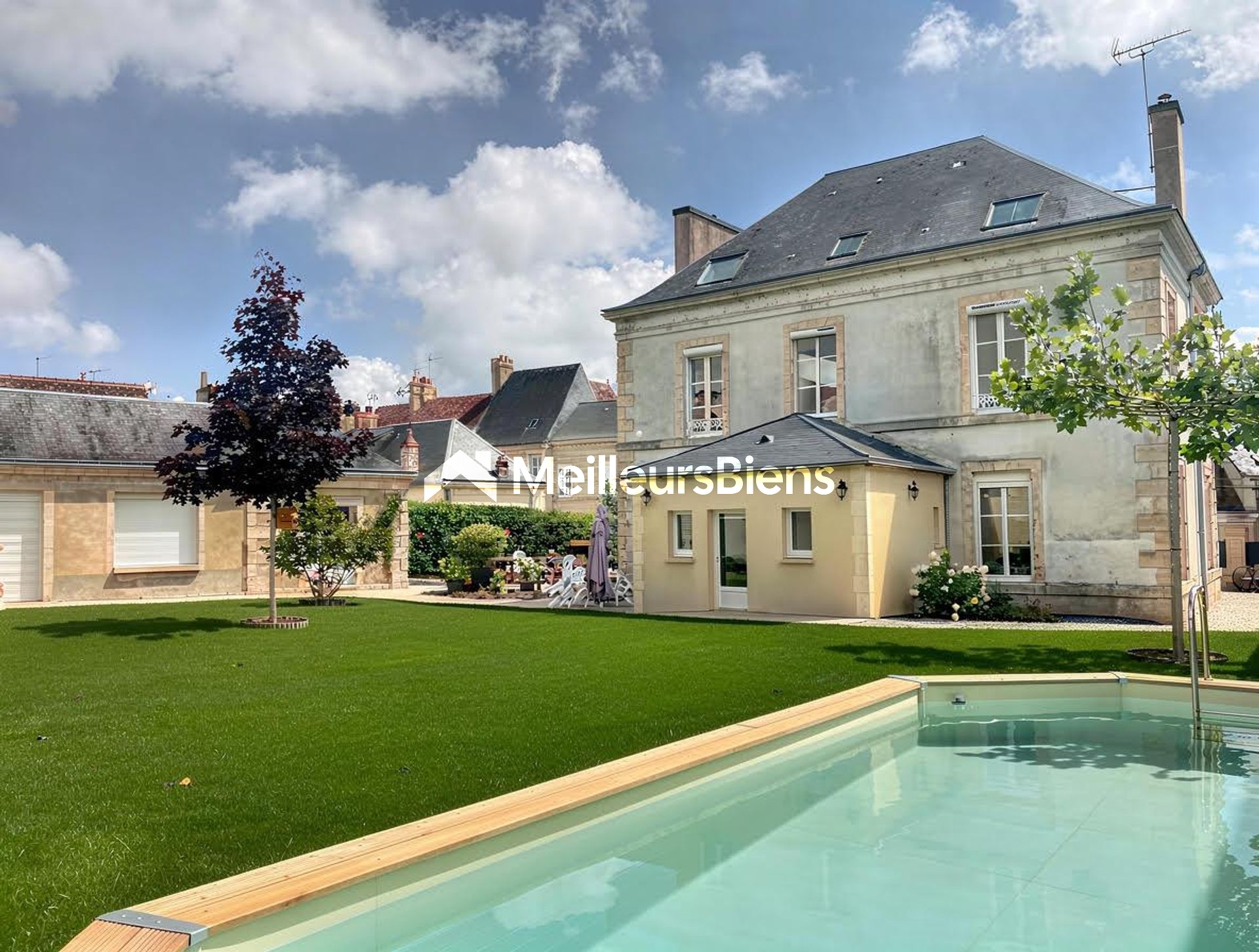 Maison de Maître de 220 m² rénovée, Mamers centre ville