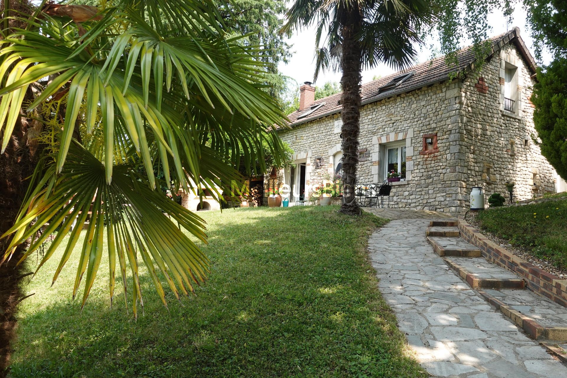 Maison sur grand terrain de 4620 m² à Saint-Martin-d'Abbat