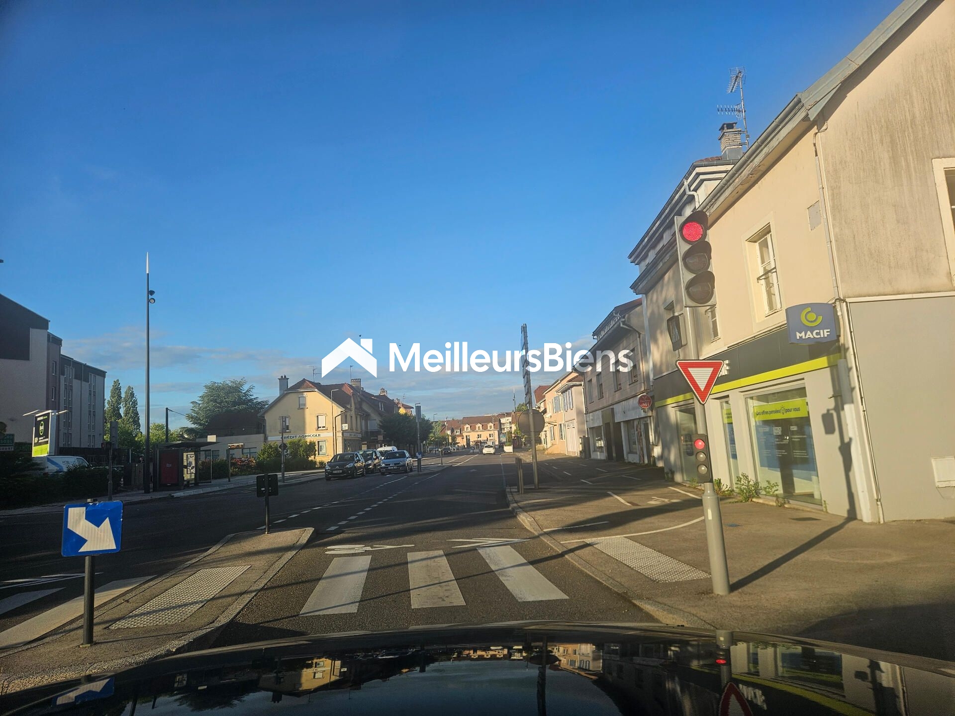 opportunité sur Sochaux enseigne nationale mur a vendre