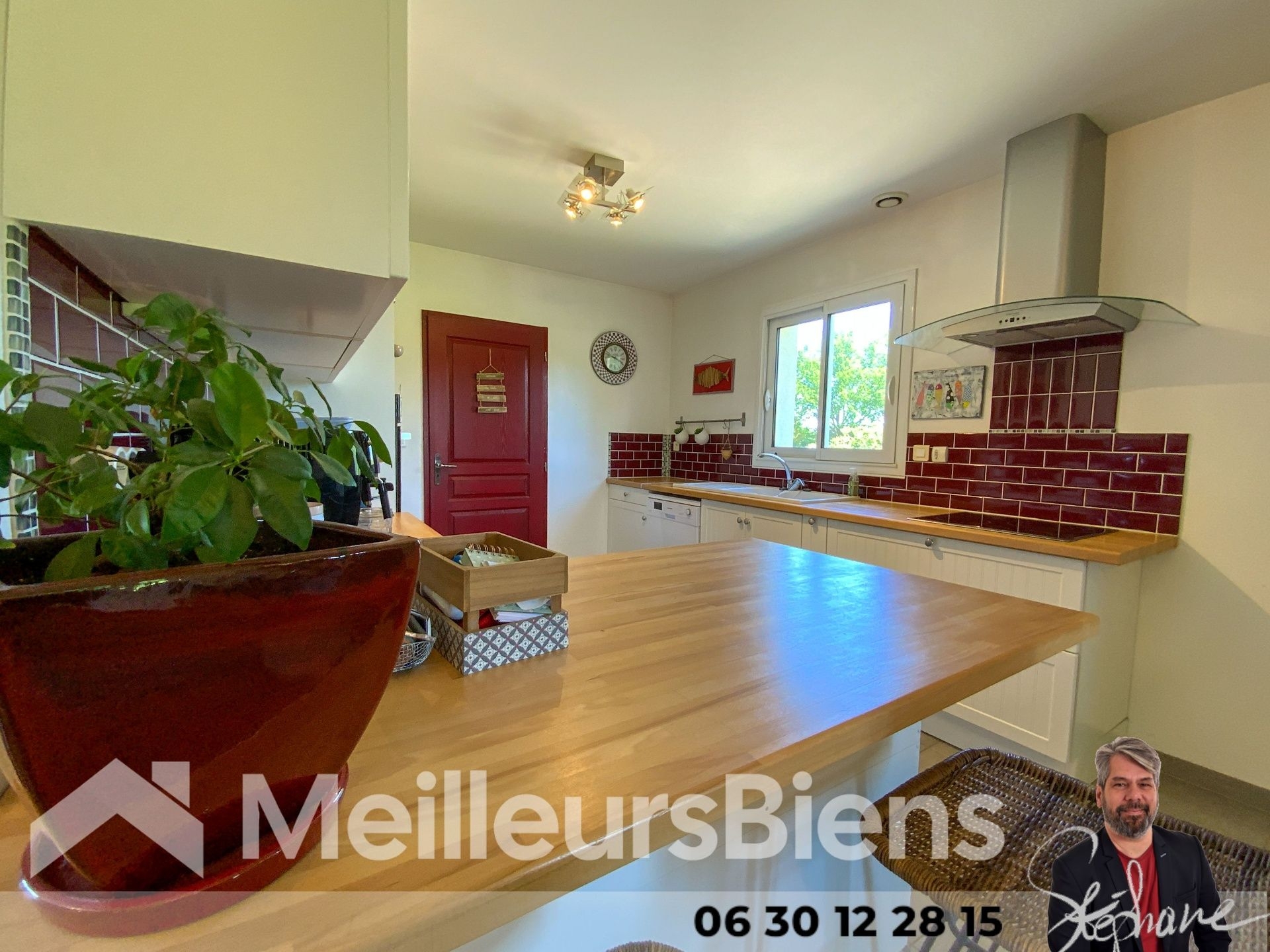 Ozillac 17500 maison 4 chambres avec garage et terrain