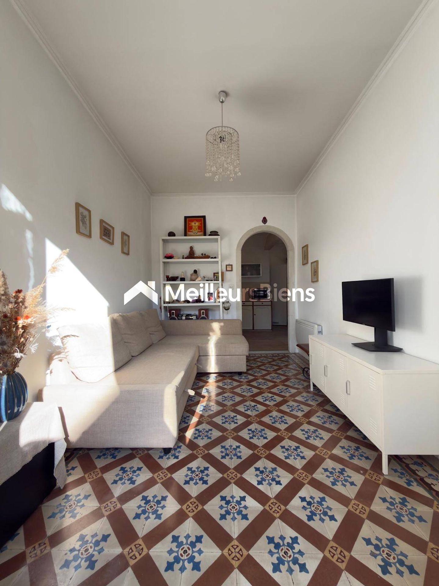 Cannes : Rez de jardin 48 m2, charme, calme avec terrasse dans petite maison ancienne