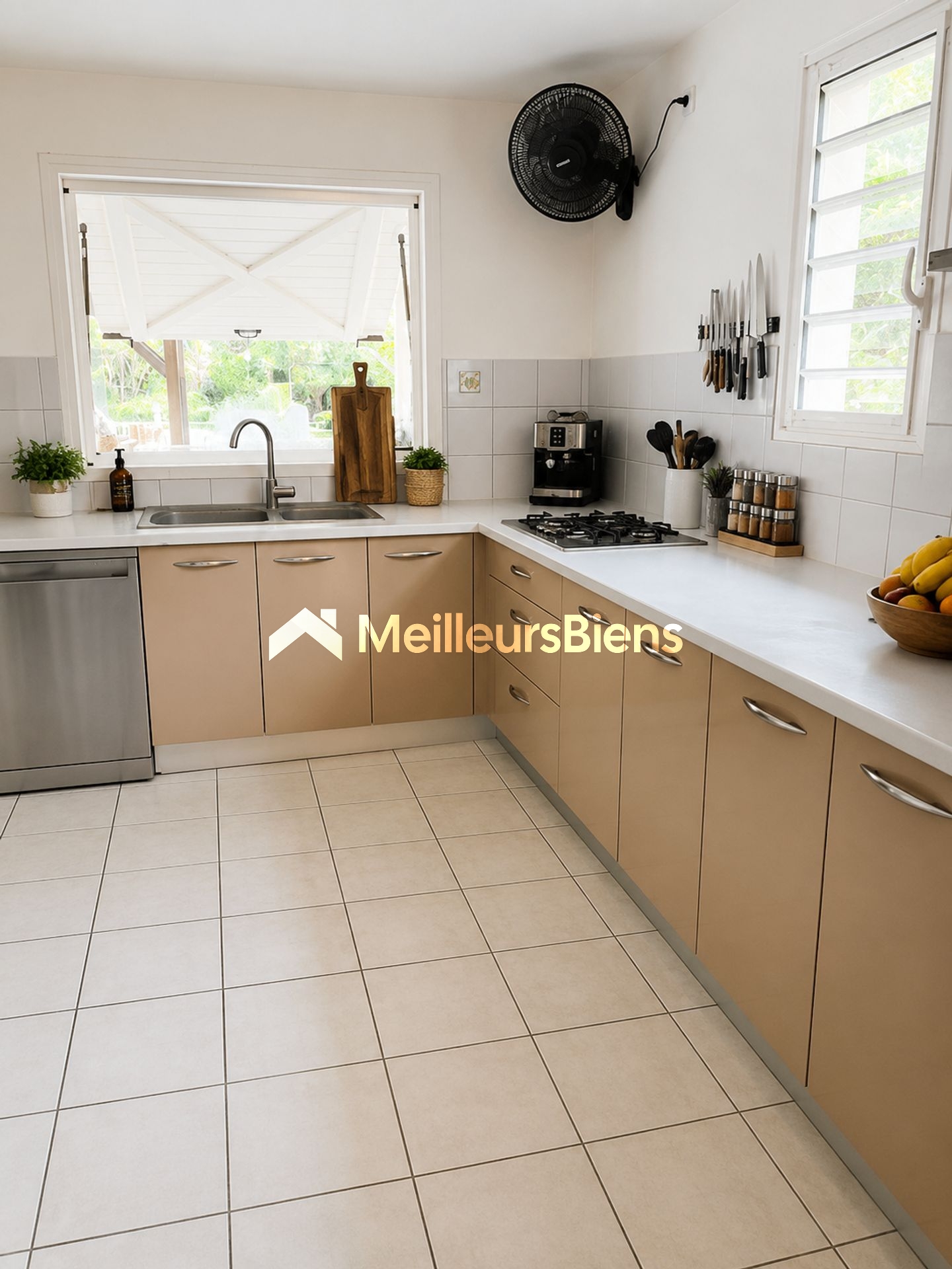 Situation centrale et cadre de vie agréable pour cette villa de plain pied.