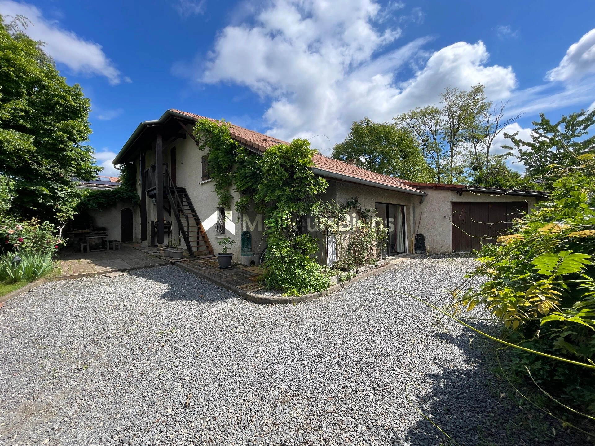 Maison familiale 145 m² à Francheleins