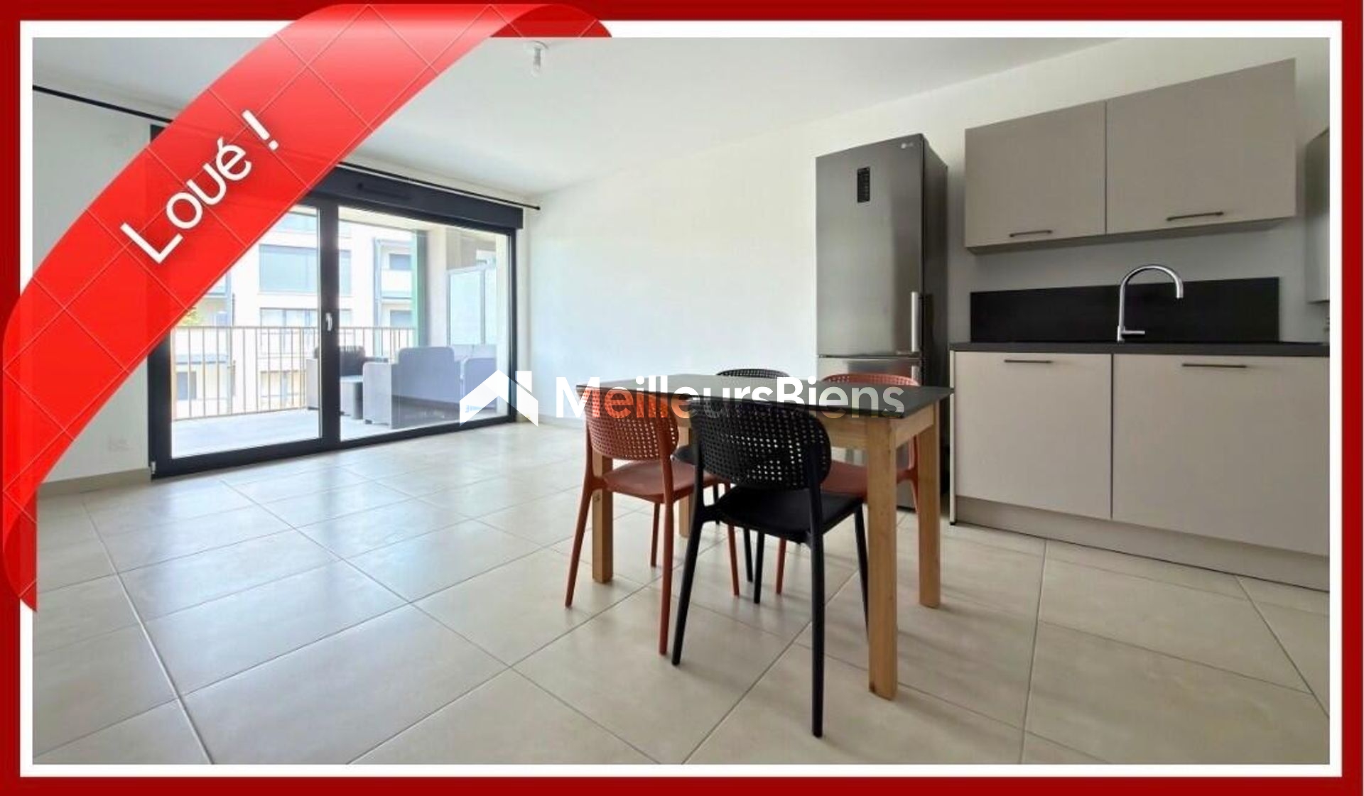 Location à Uckange 44 m², 2 pièces, 1 chambre une place de parking privé, 500m de la gare