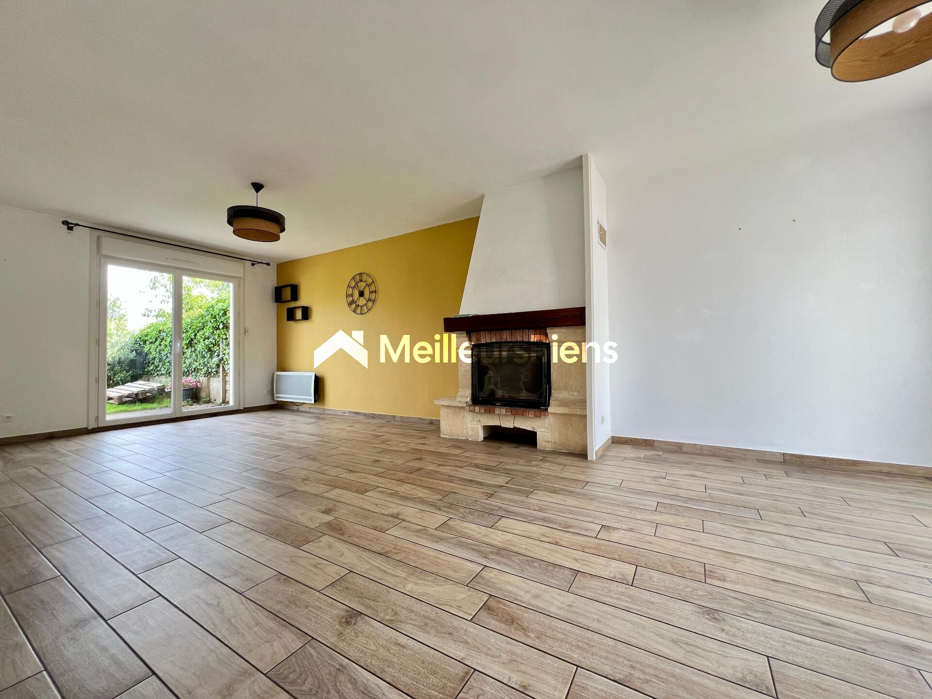 Maison 5 pièces de 111 m² à La Roche-sur-Yon avec 4 chambres - Saint André d'Ornay