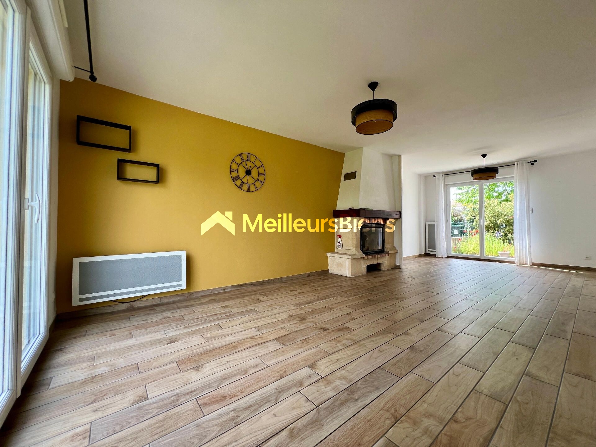 Maison 5 pièces de 111 m² à La Roche-sur-Yon avec 4 chambres - Saint André d'Ornay
