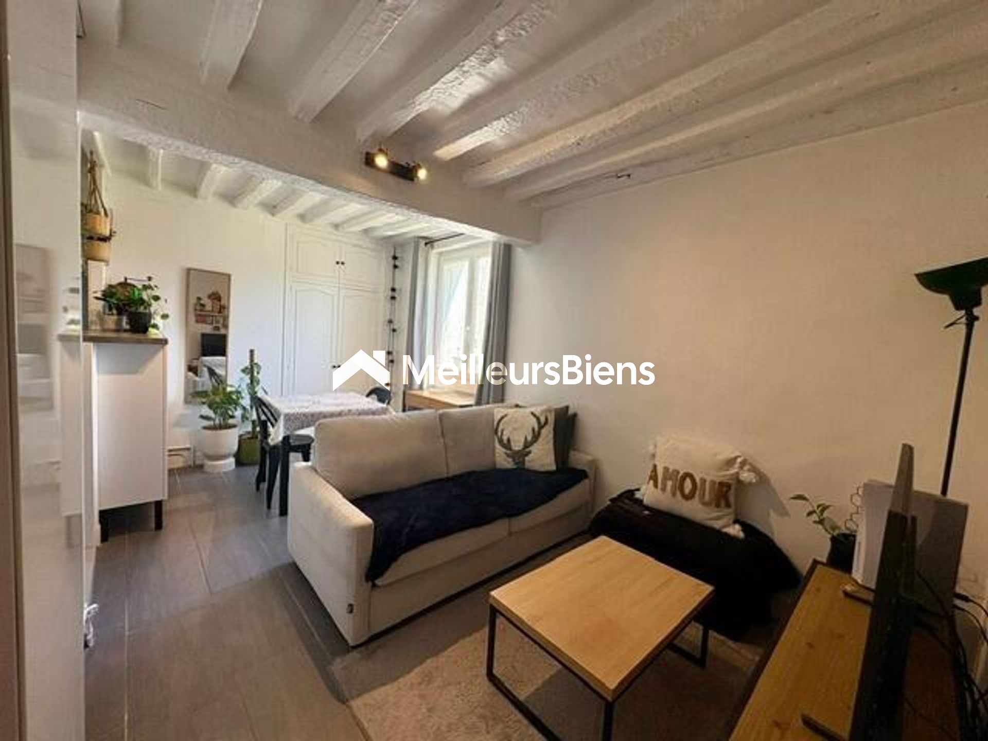 Appartement F2 + Box au Bord de l'eau Centre-Ville de Chambly