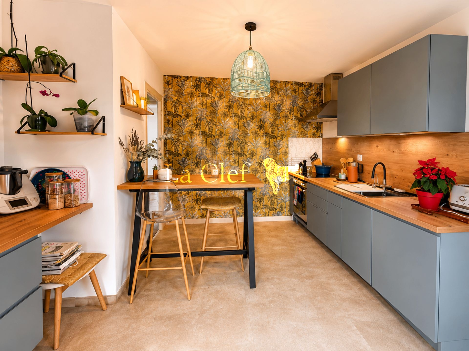 BIGANOS MAISON A ETAGE 133M² GARAGE 47M² DEPENDANCE 32 M² TERRAIN 1500M²