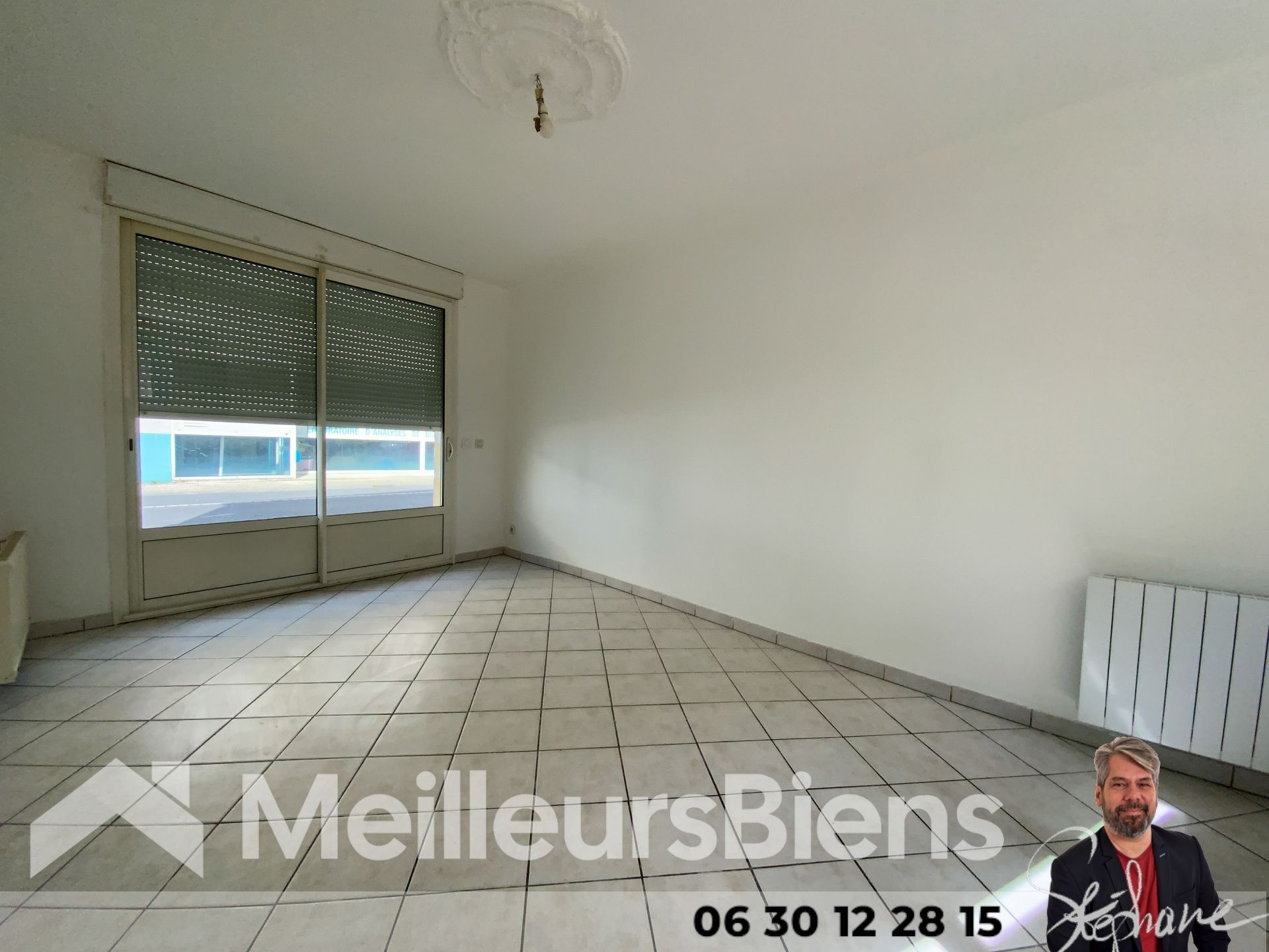 Maison à Montendre 17130, deux appartements, cave et grenier
