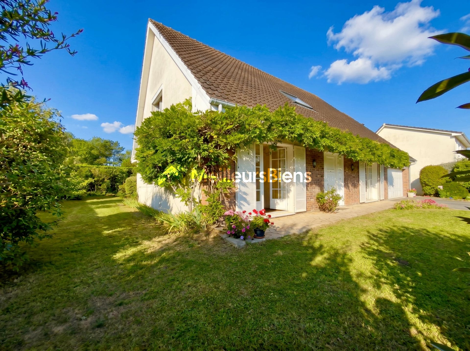 Maison Familiale à Saint Nom la Bretèche