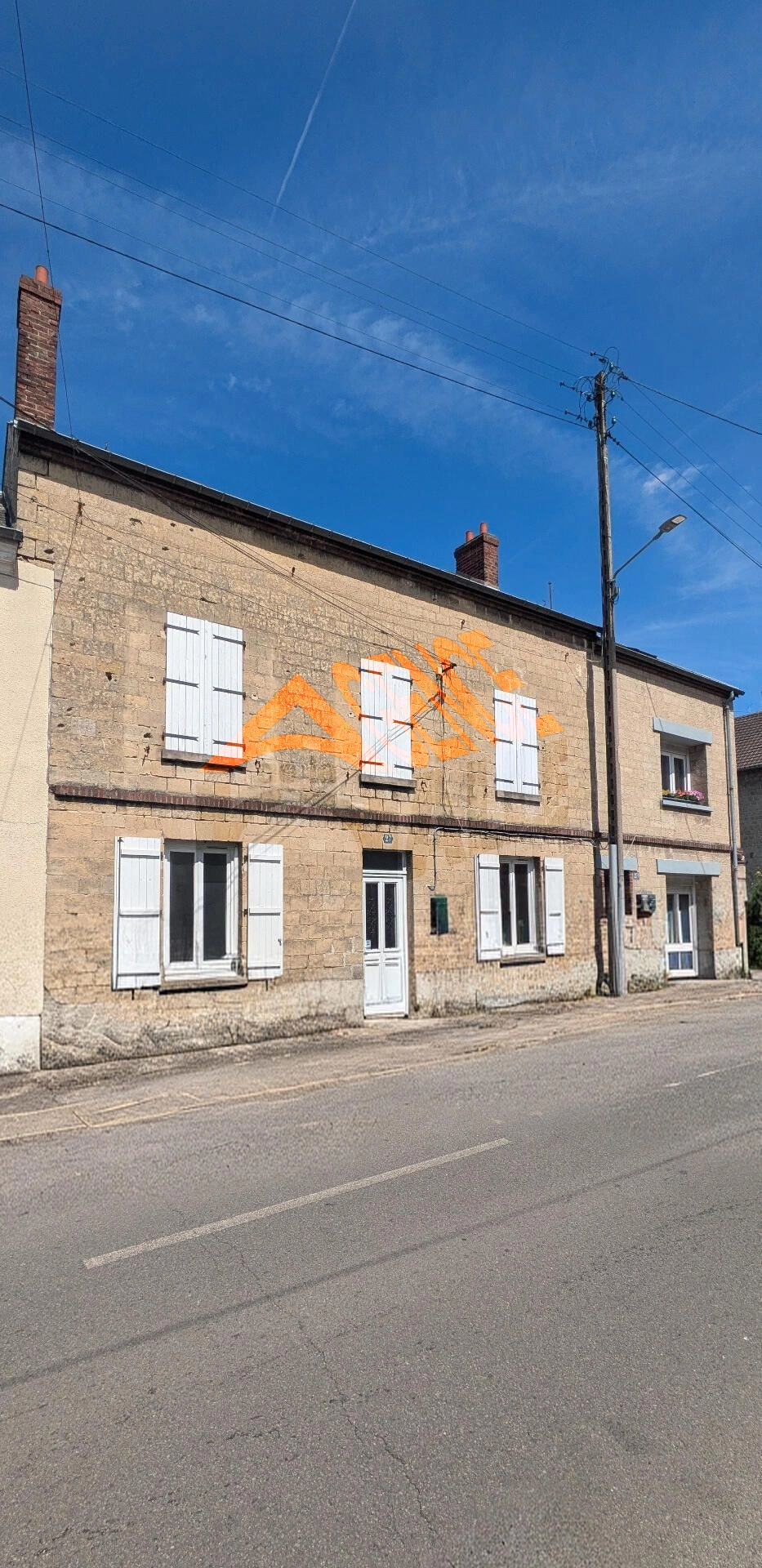 BELLE SURFACE pour cette MAISON DE VILLE
