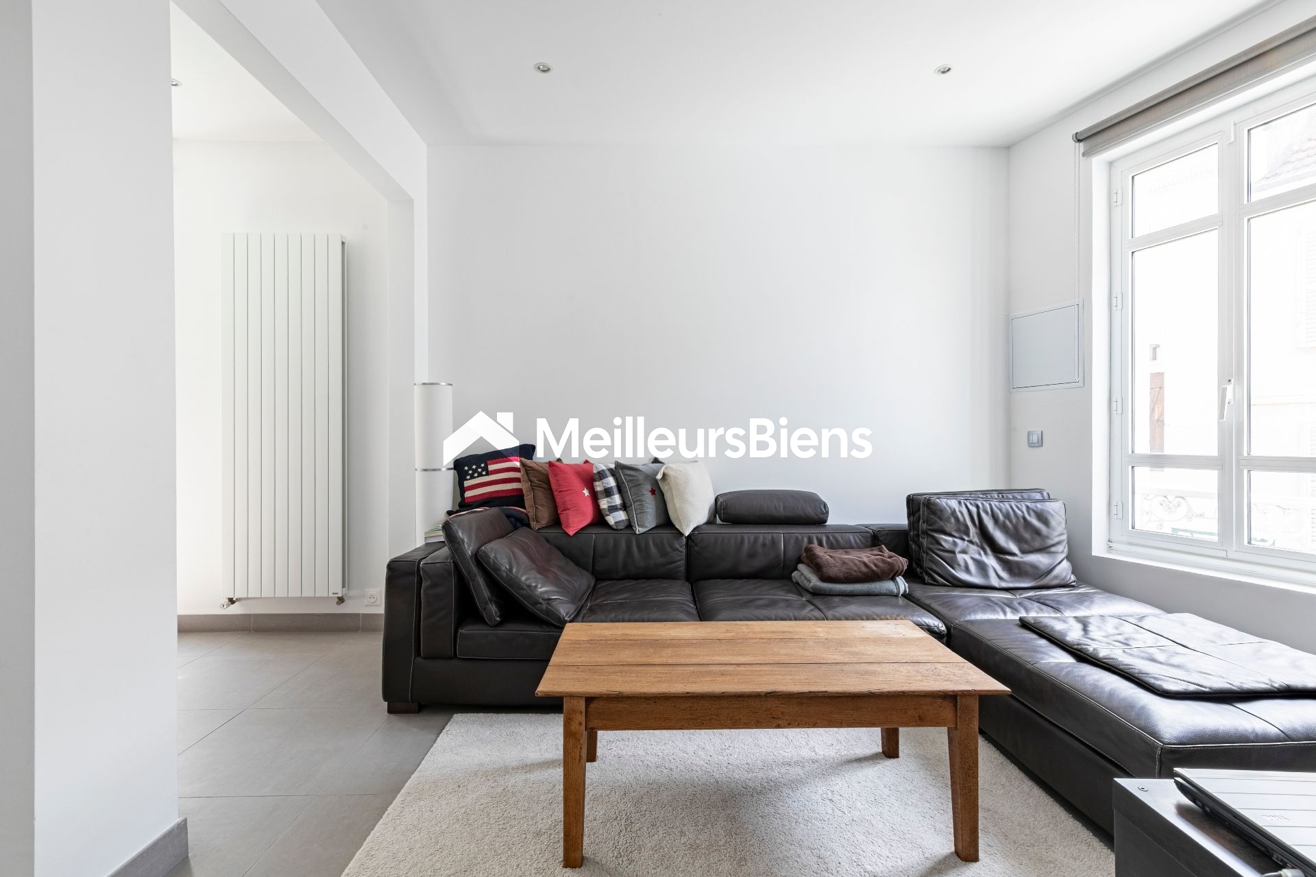 RUEIL-MALMAISON - COEUR DE VILLE - MAISON 78 M² - REFAITE A NEUF - 2 CHAMBRES - SOUS-SOL - PARKING EN LOCATION -