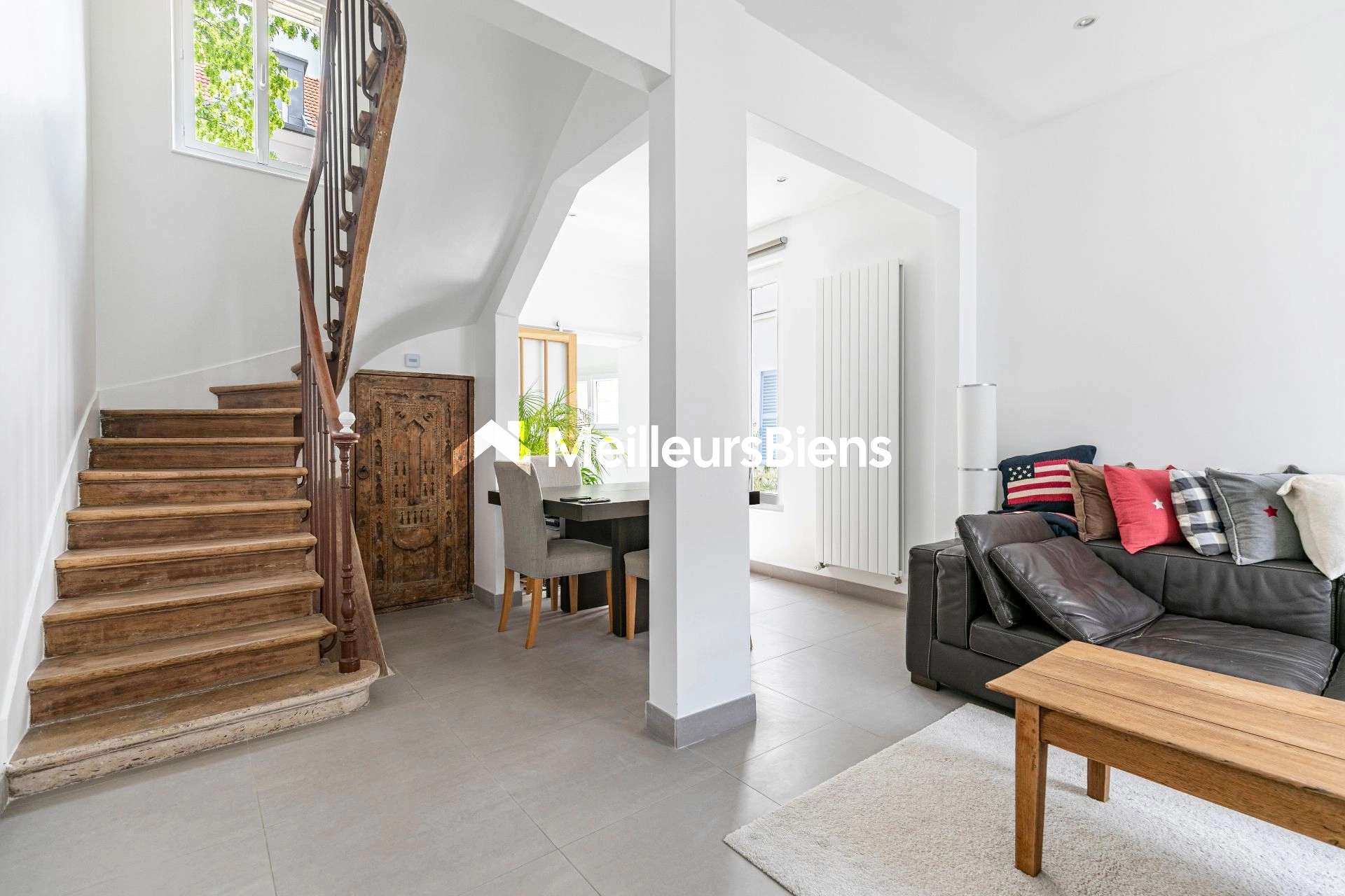 RUEIL-MALMAISON - COEUR DE VILLE - MAISON 78 M² - REFAITE A NEUF - 2 CHAMBRES - SOUS-SOL - PARKING EN LOCATION -