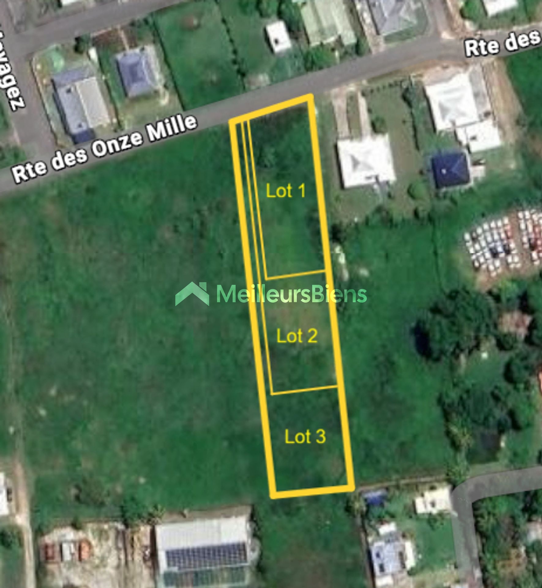 Terrain à bâtir 1 115 m² à Sainte-Anne, accès privé depuis la rue