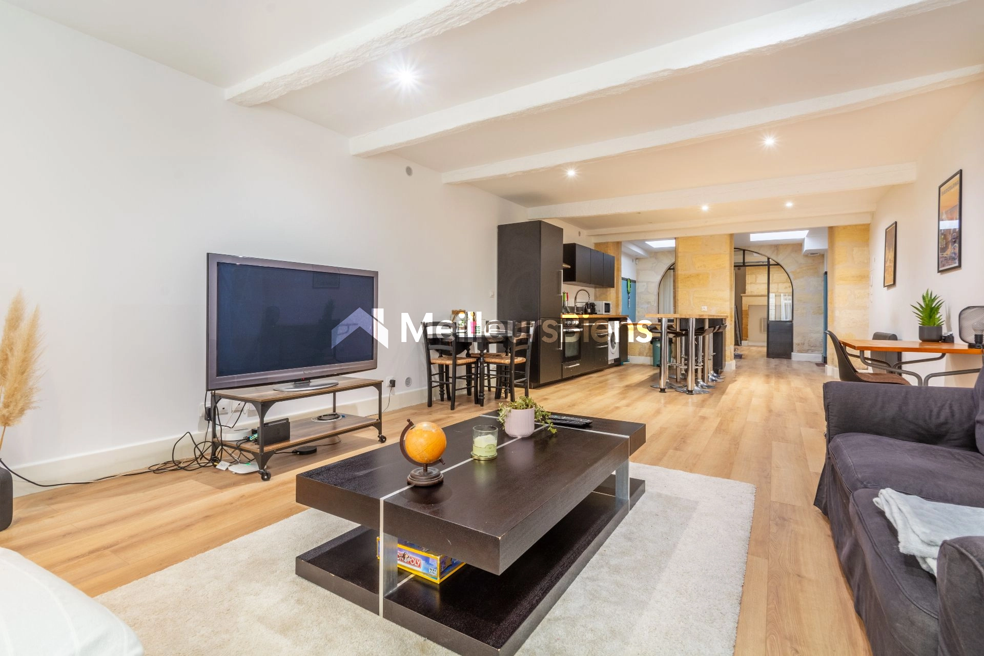À vendre – Loft T2 de 74,61 m² Carrez avec place de parking – Usage mixte habitation/bureau – Bordeaux Saint-Michel