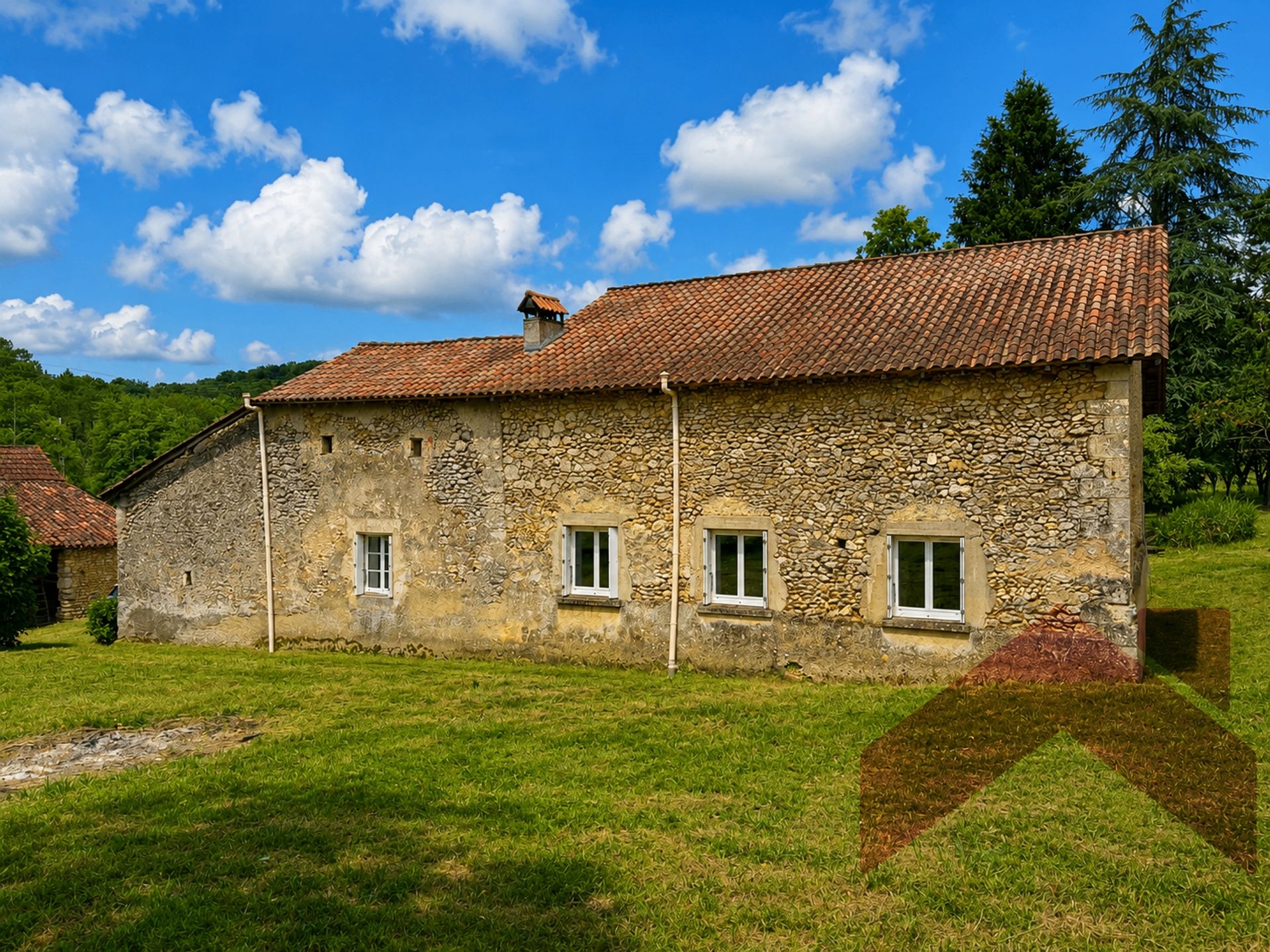 Maison 5 pièces 130 m² à Jaure, vaste terrain de 4355 m²