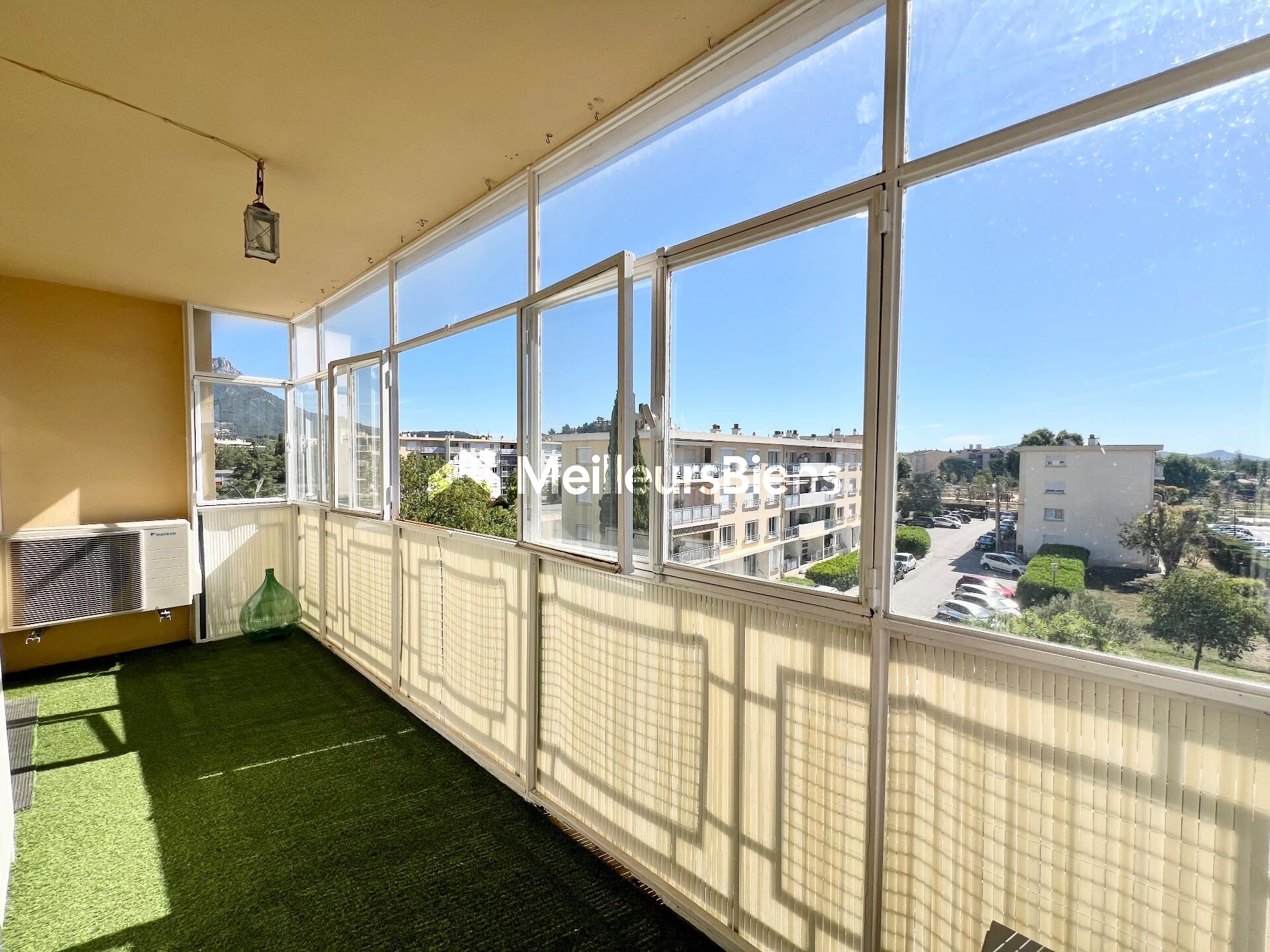 La Garde centre : Appartement T3 71 m² avec terrasse et stationnement