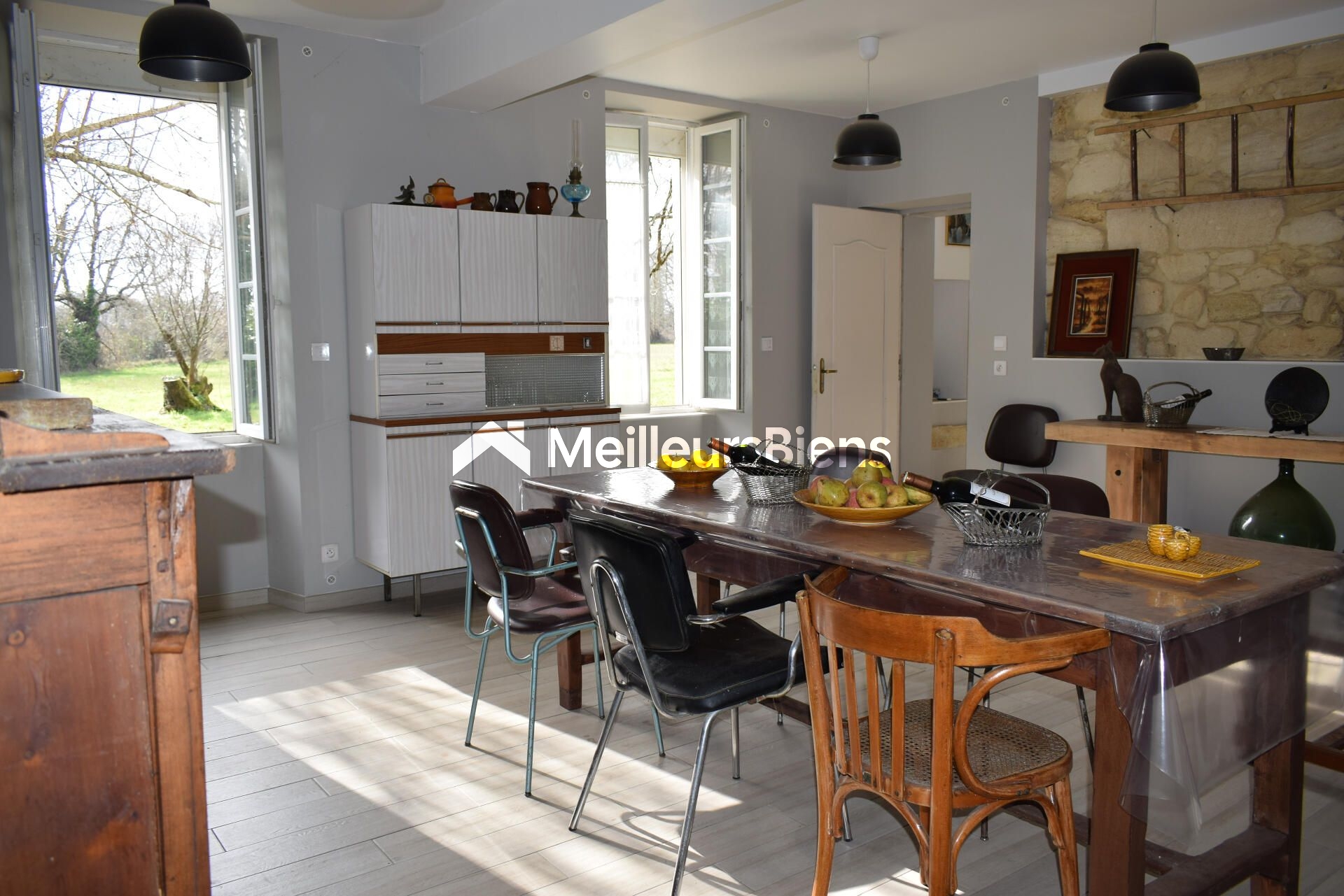 Magnifique demeure de 490m² sur un terrain de 10 hectares