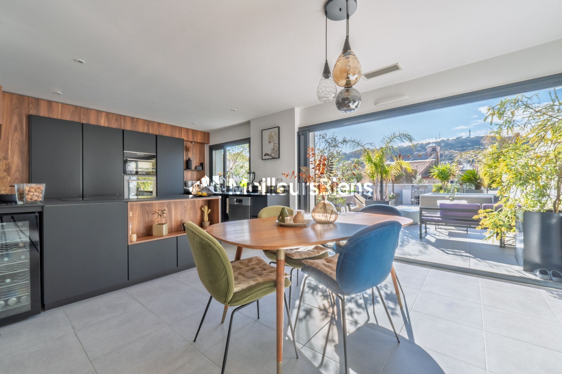 Appartement 3 pièces de 78 m² dernier étage avec ascenseur à Sète