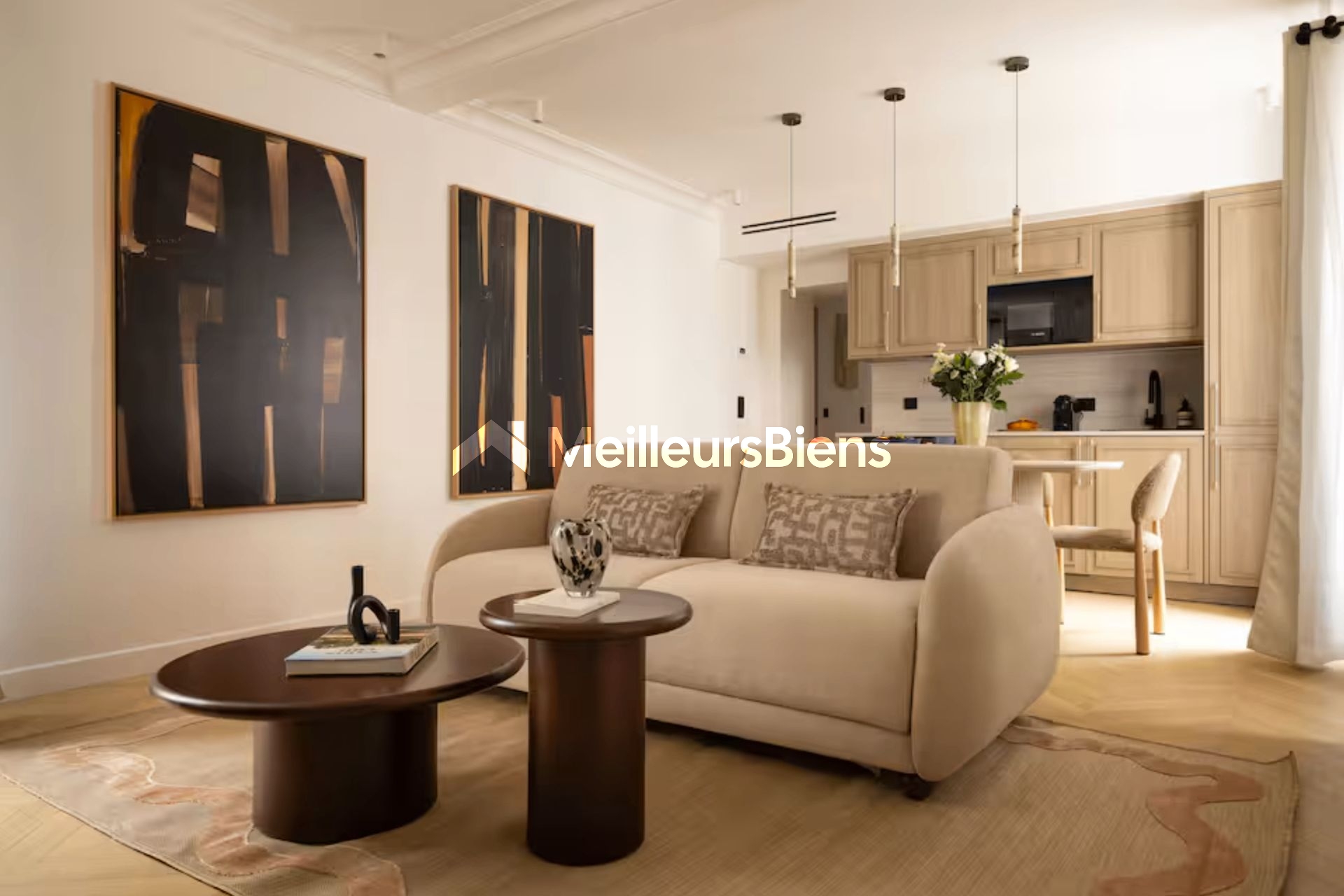 PARIS VI – SAINT-GERMAIN-DES-PRÉS – SUPERBE APPARTEMENT ENTIEREMENT RÉNOVÉ DE 3 CHAMBRES