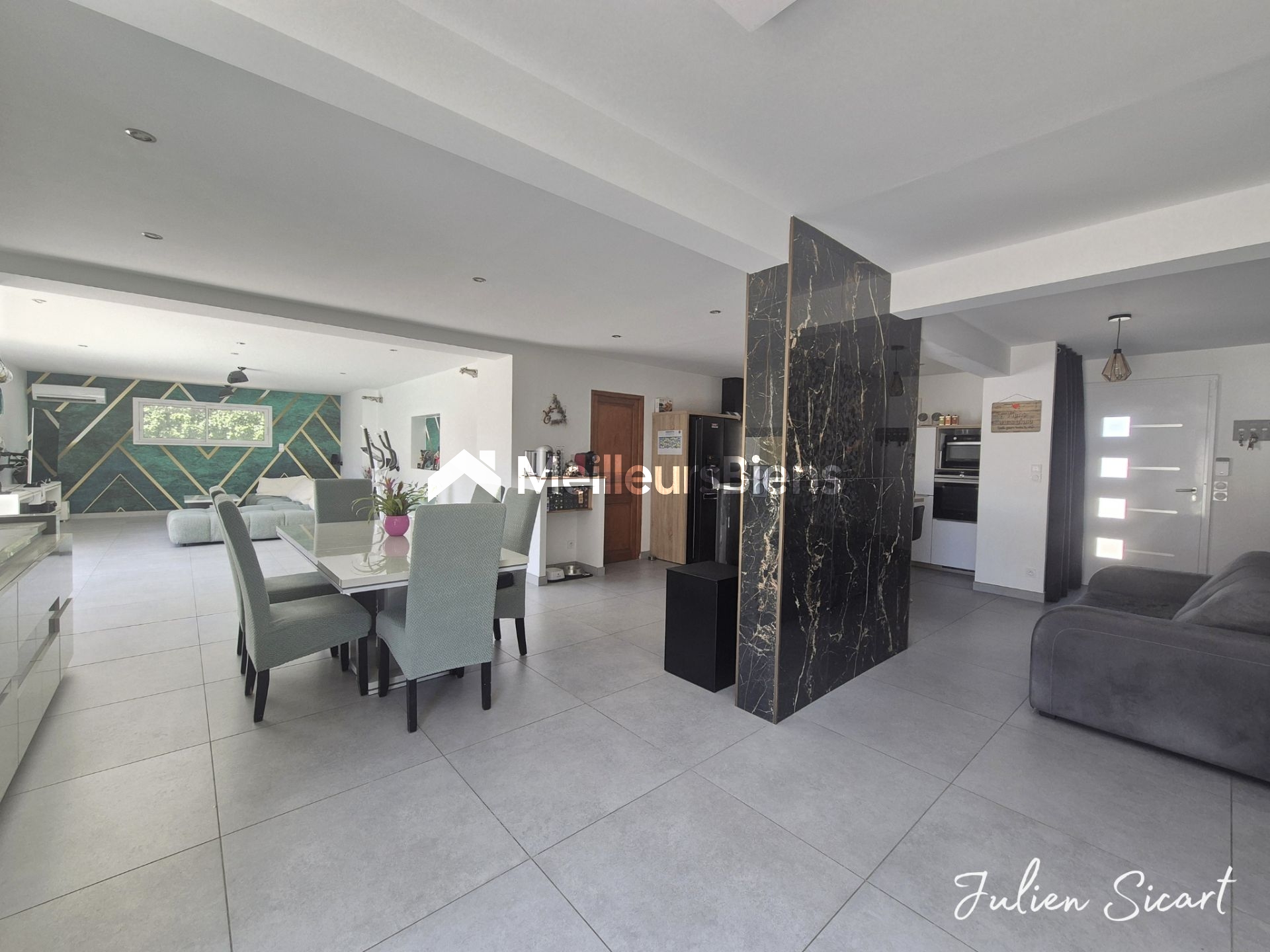 Villa 3 faces entièrement rénovée