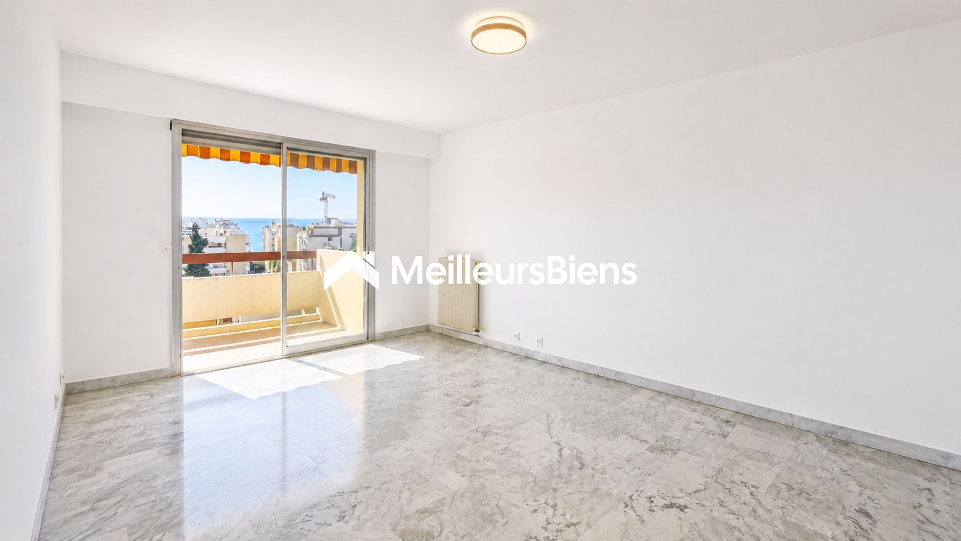 Grand 4 pièces avec 2 terrasses, vue mer garage et cave