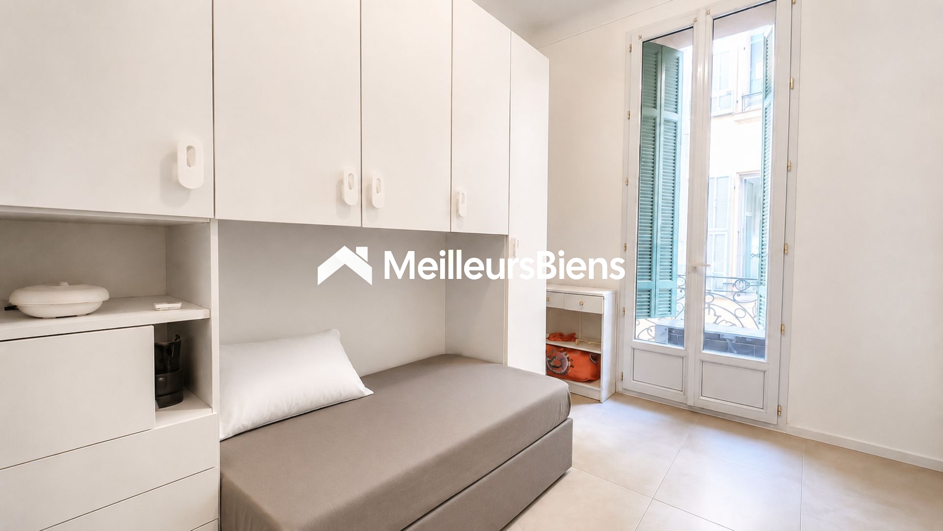 À louer – Beau 2 pièces rénové en plein centre de Beausoleil