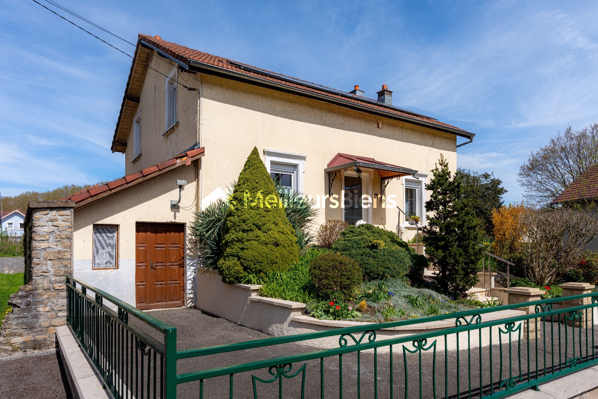 Mandeure maison individuelle 145 m² avec 4 chambres et 3 garages