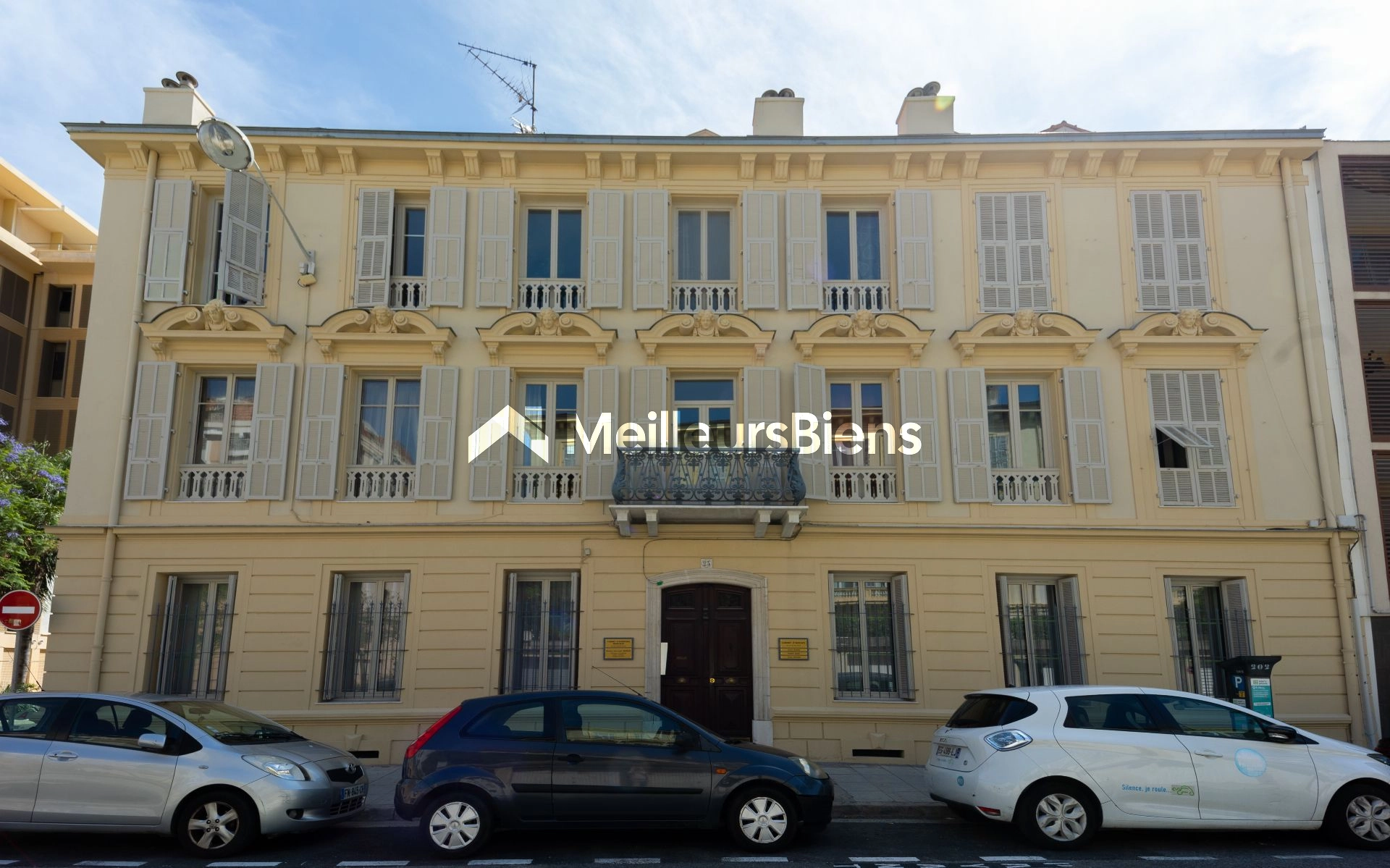 Nice/Carabacel : Vaste appartement familial (141 m2) dans bel immeuble Bourgeois typiquement Nicois