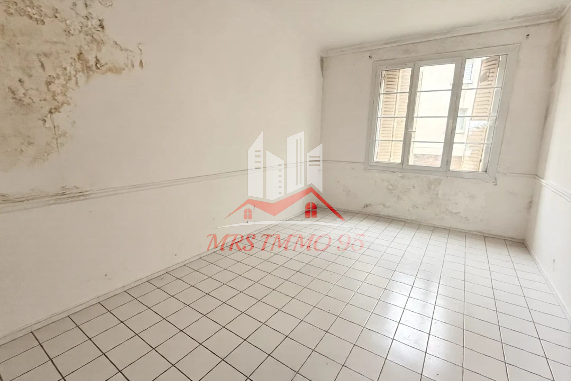 Appartement à rénover 1 er étage