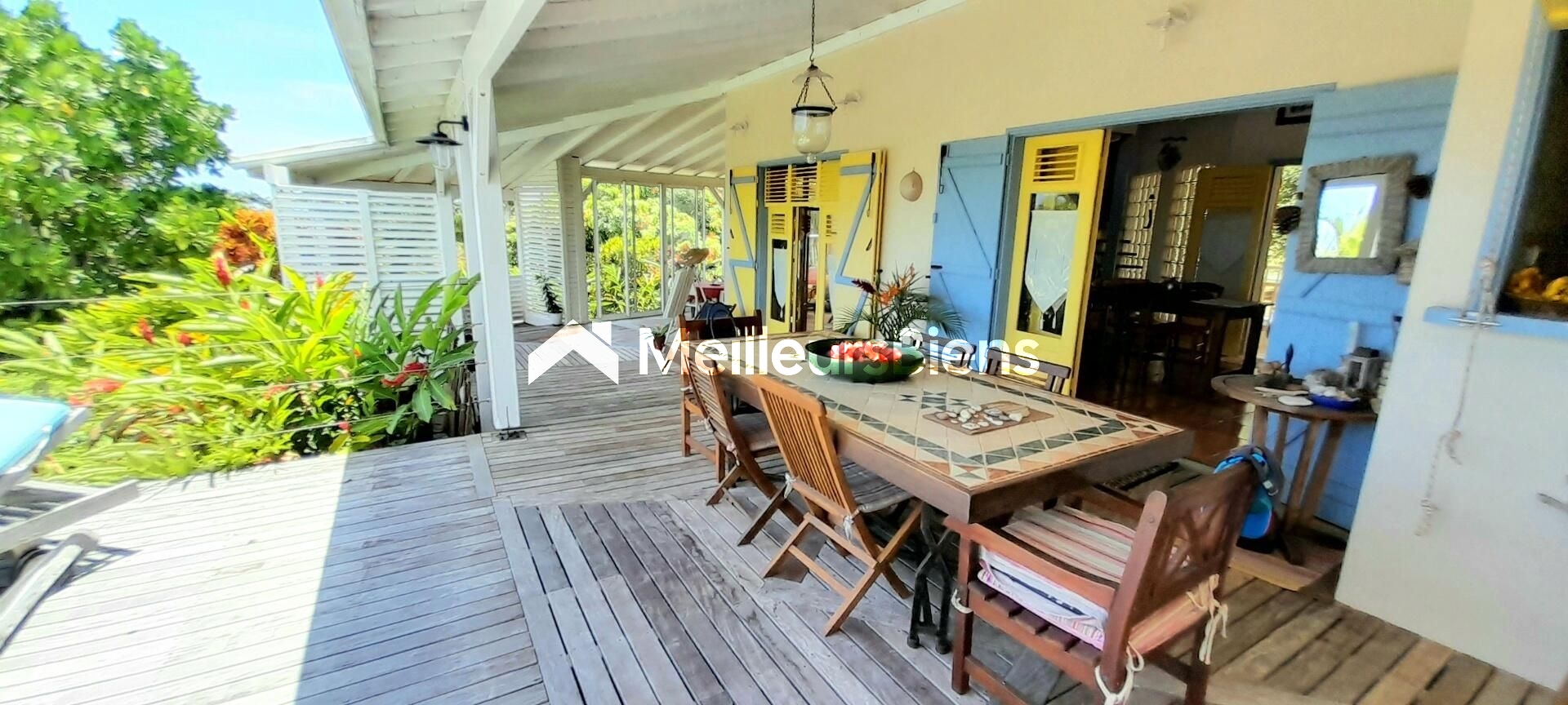 Villa 4 chambres, bureau, piscine et vaste jardin