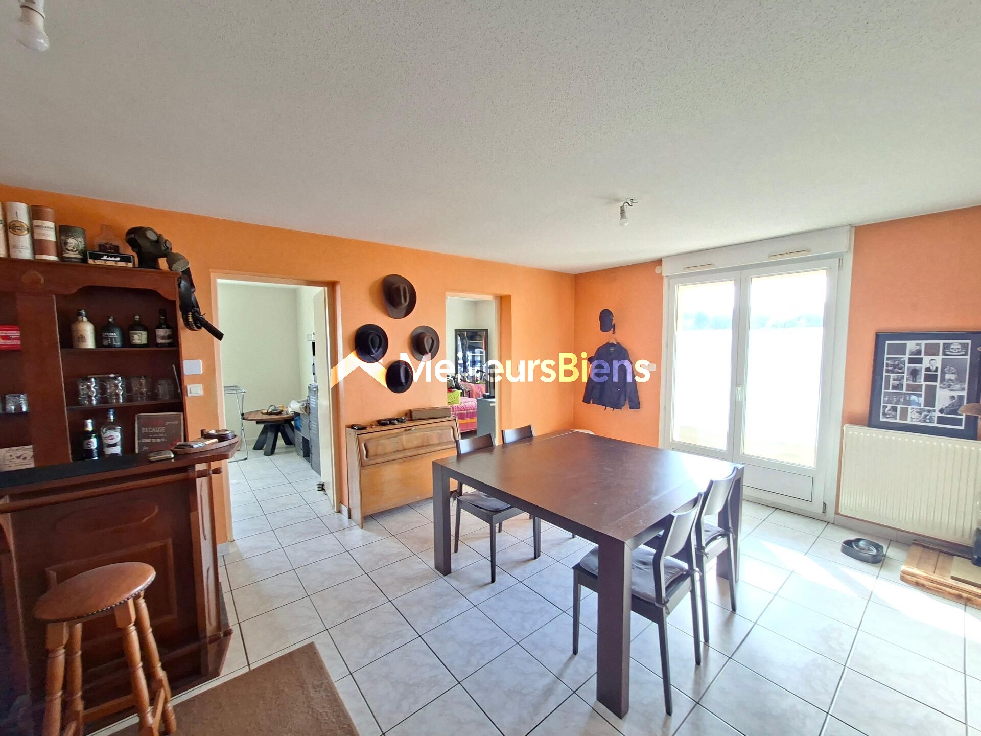 Appartement avec terrasse et garage