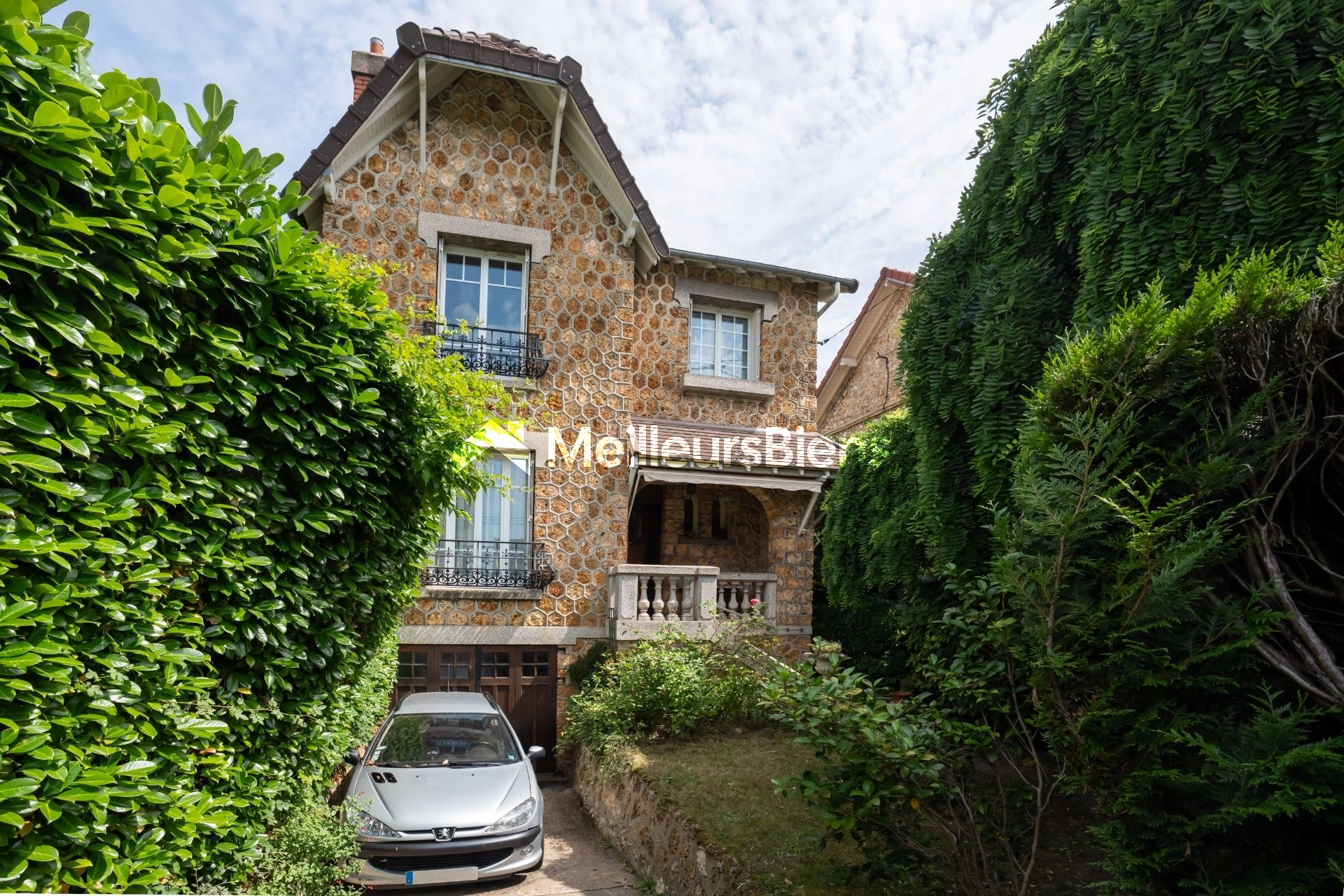 Magnifique Meulière proche gare dans une des plus belle rue de Cormeilles-en-Parisis